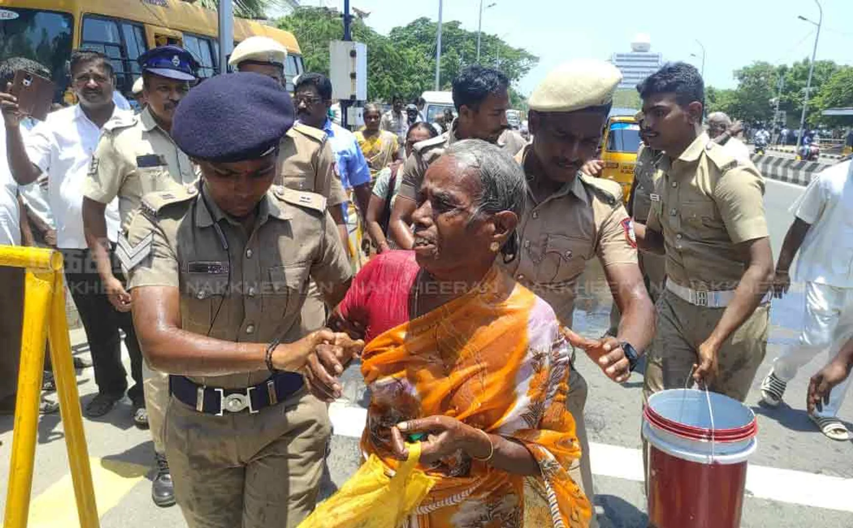 tiruvannamalai old woman land encroachment incident at secretariat