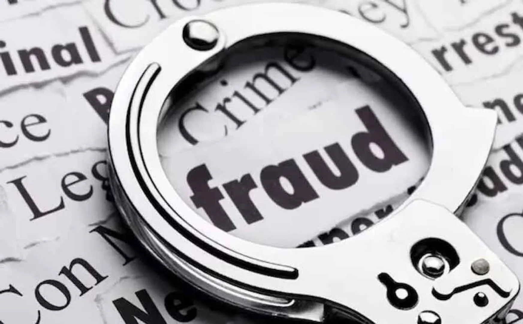 Extortion of lakhs of rupees by pretending to want a government job; Husband and wife attack!