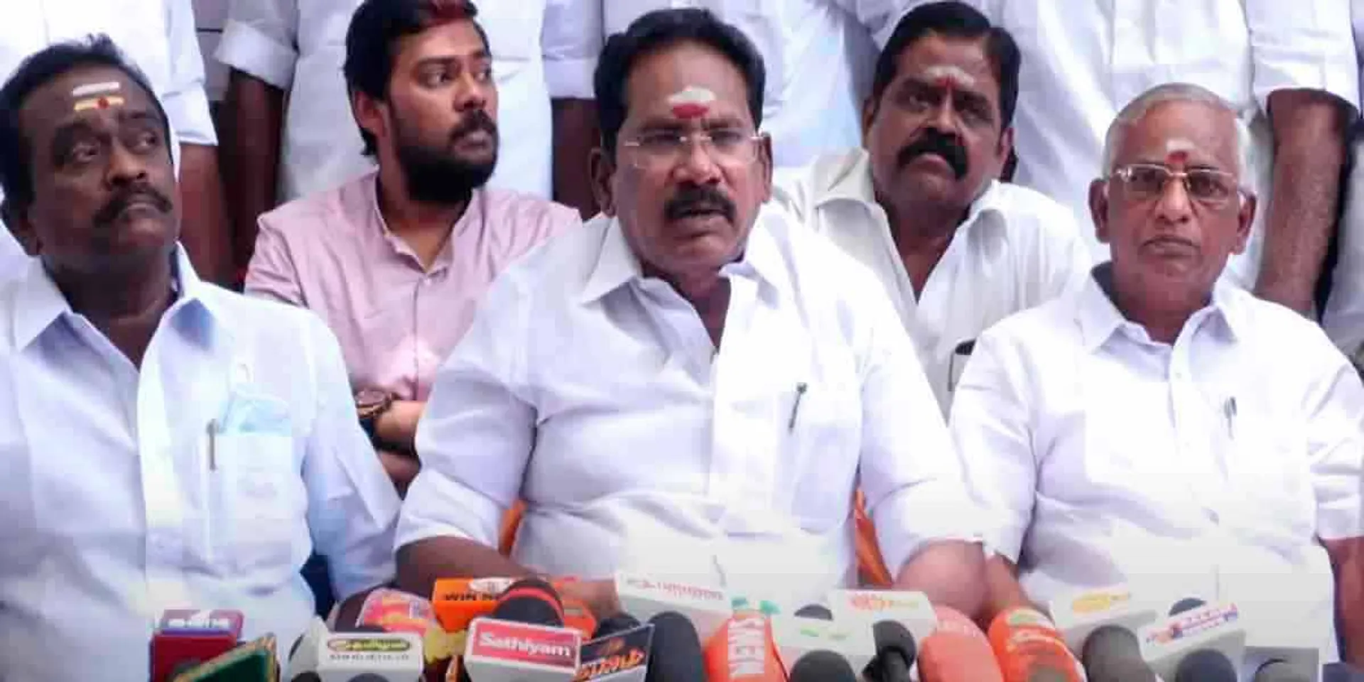 The Speaker is still ateacher'-Sellur Raju reviews