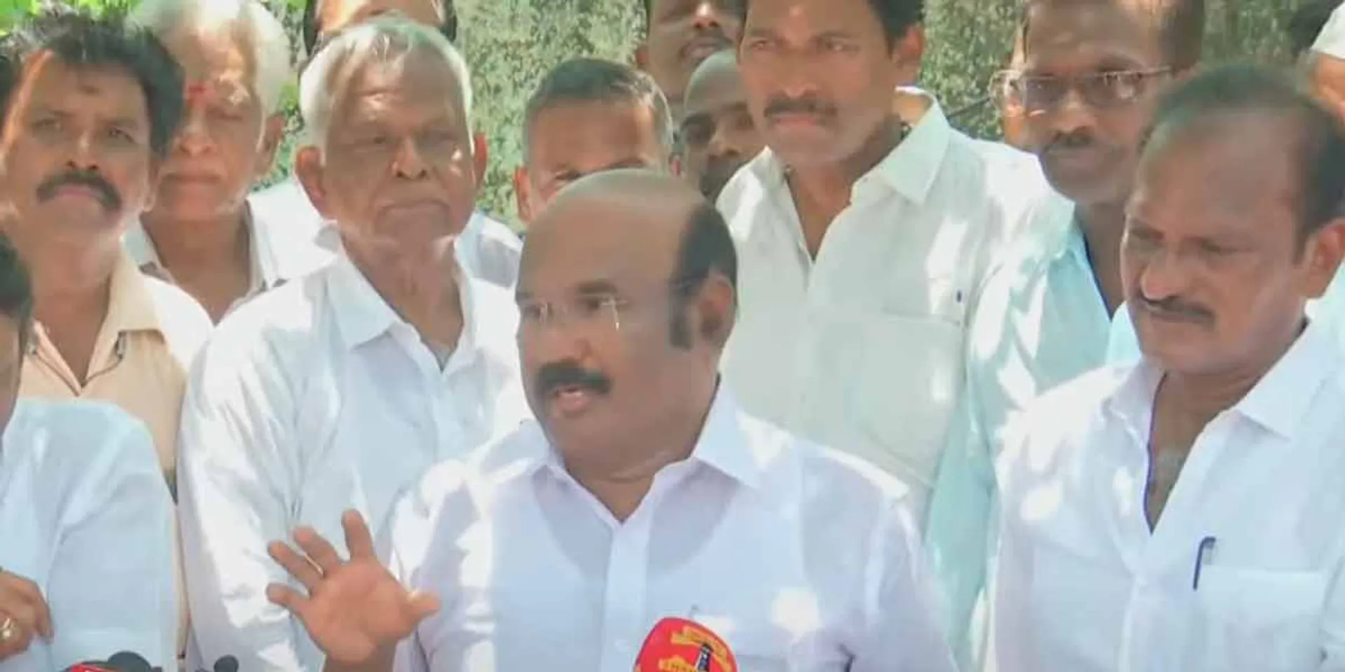 "G seems to be compatible with DMK"-Jayakumar interview
