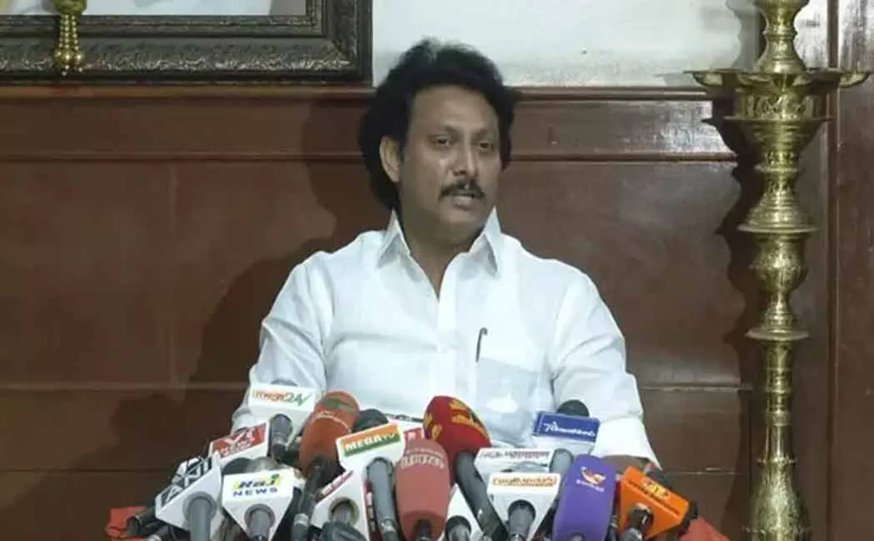 "SC, ST cheated by ADMK regime. Mahesh accuses Anbil with the People” evidence