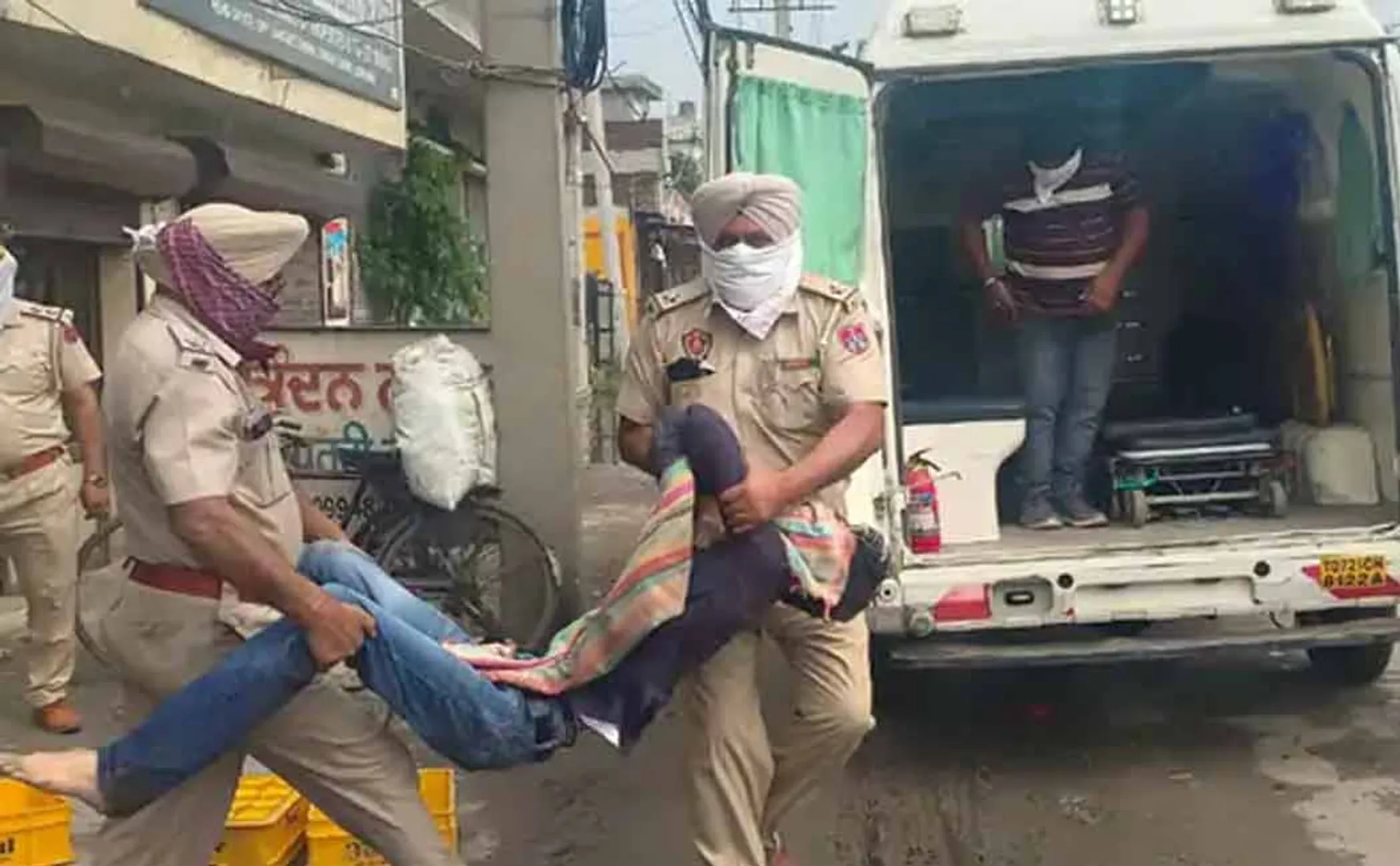 9 people sacrificed their lives in gas leak in Punjab