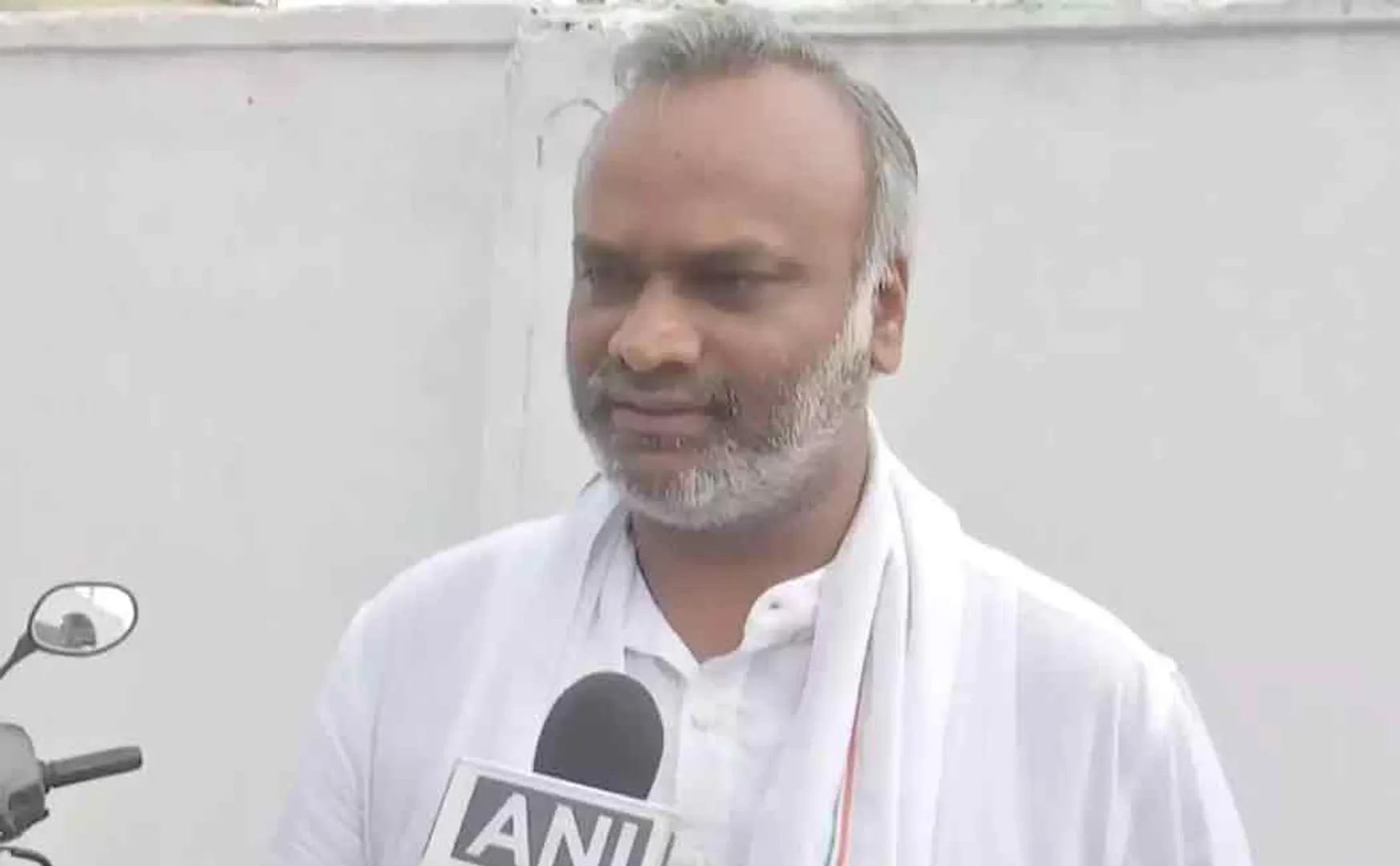 priyang gargey talks about modi and bjp replies 