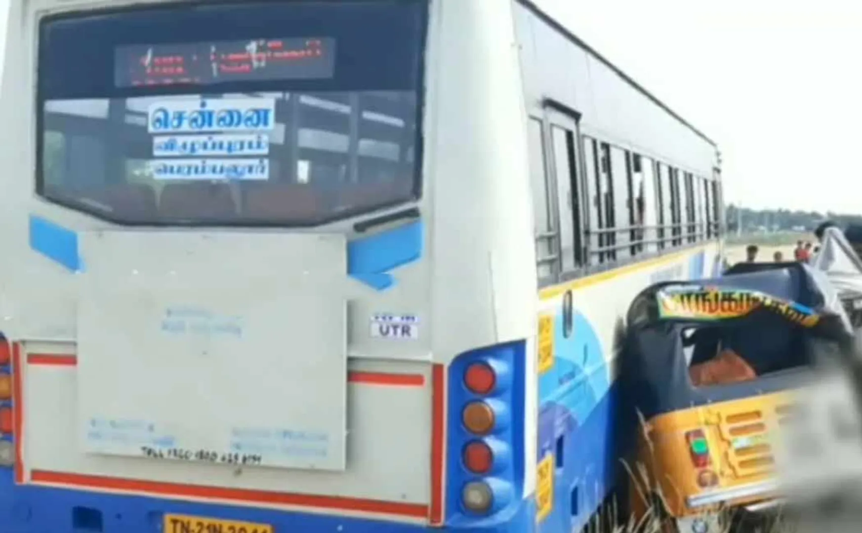 6 people were passed away a collision with a government bus in Mamallapuram