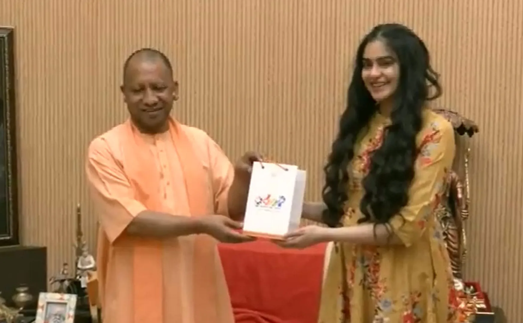 uttar pradesh cm yogi adityanath congrats the kerala story crew members 