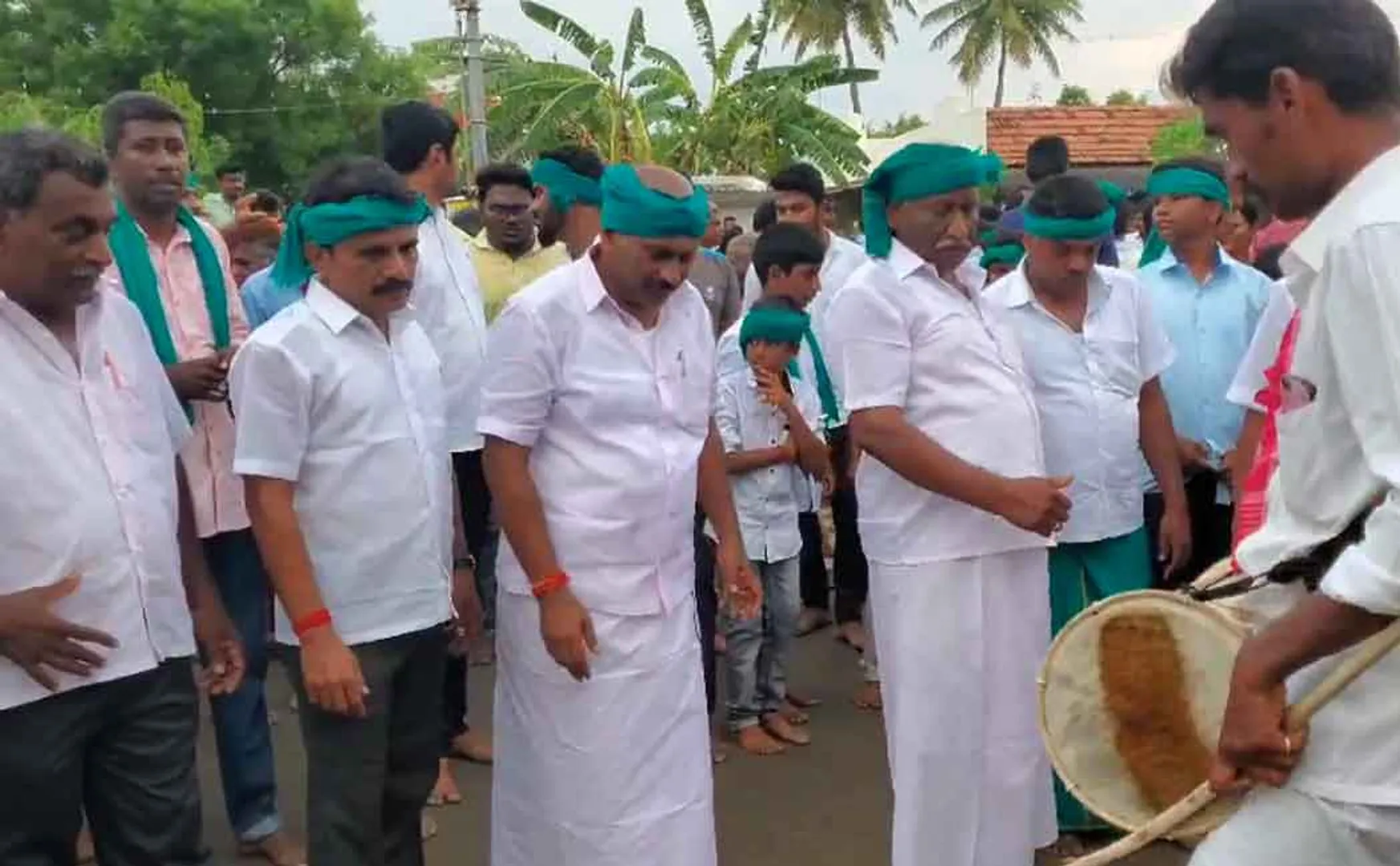 Temple Festival; The Deputy Mayor who danced 