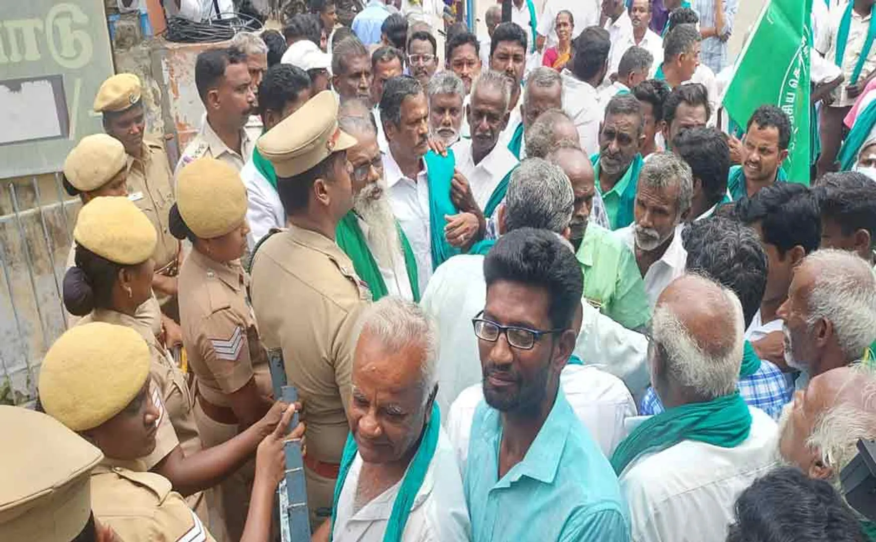 bank managers disobey union government rules  for farmers loan related issue