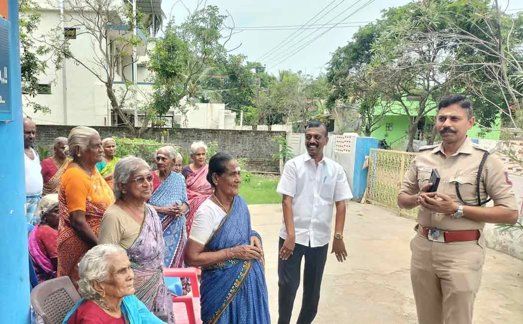 50 km to meet the elderly. S.P. who traveled