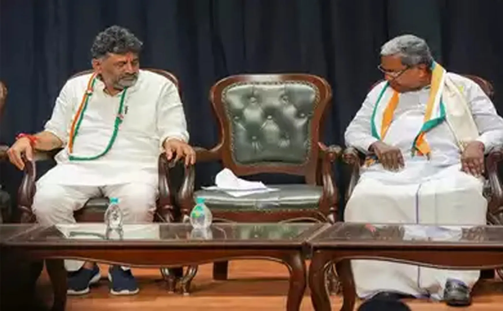 Congress has announced that the new cabinet will be sworn in in Karnataka within 48 hours.