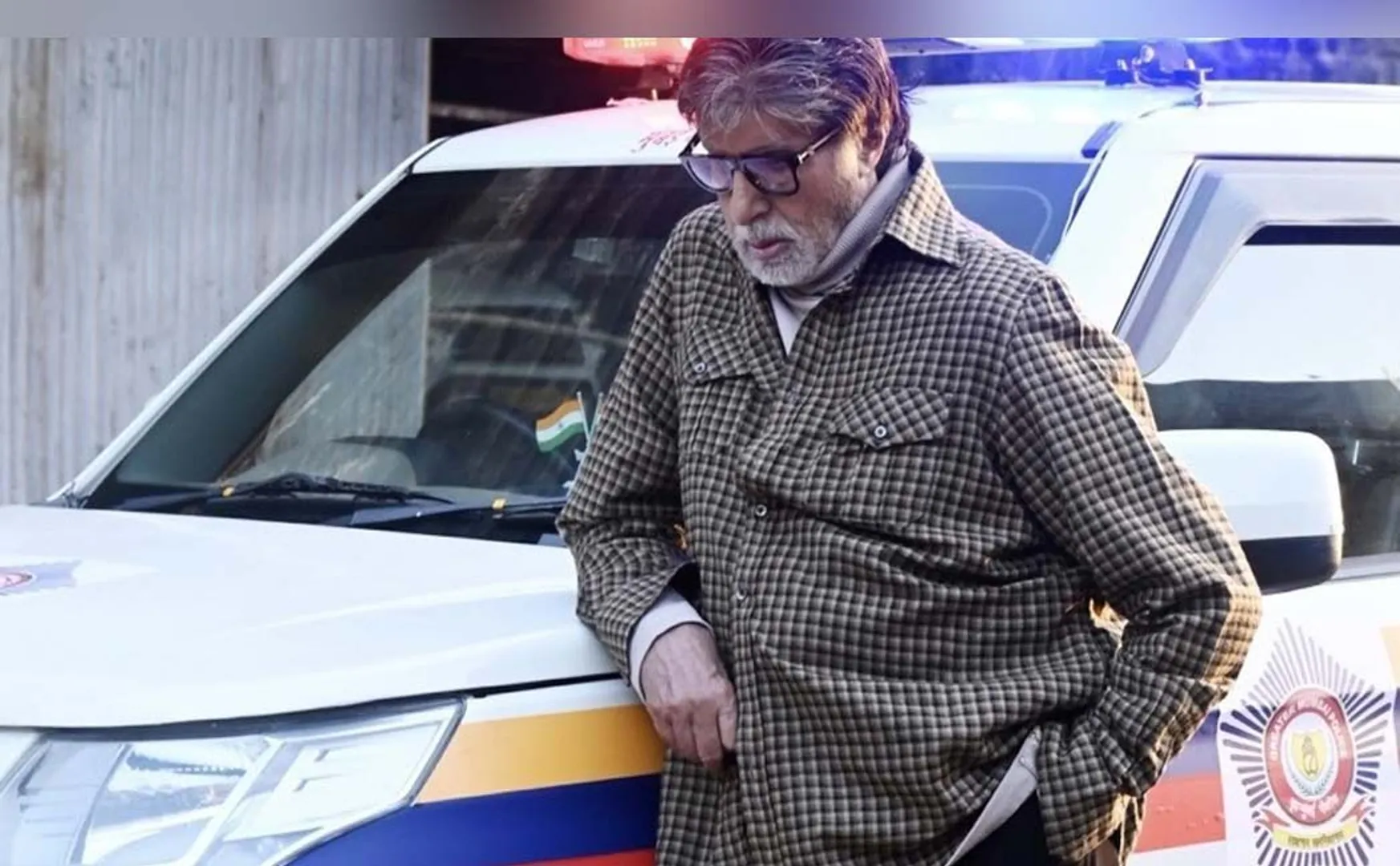 Amitabh Bachchan post viral