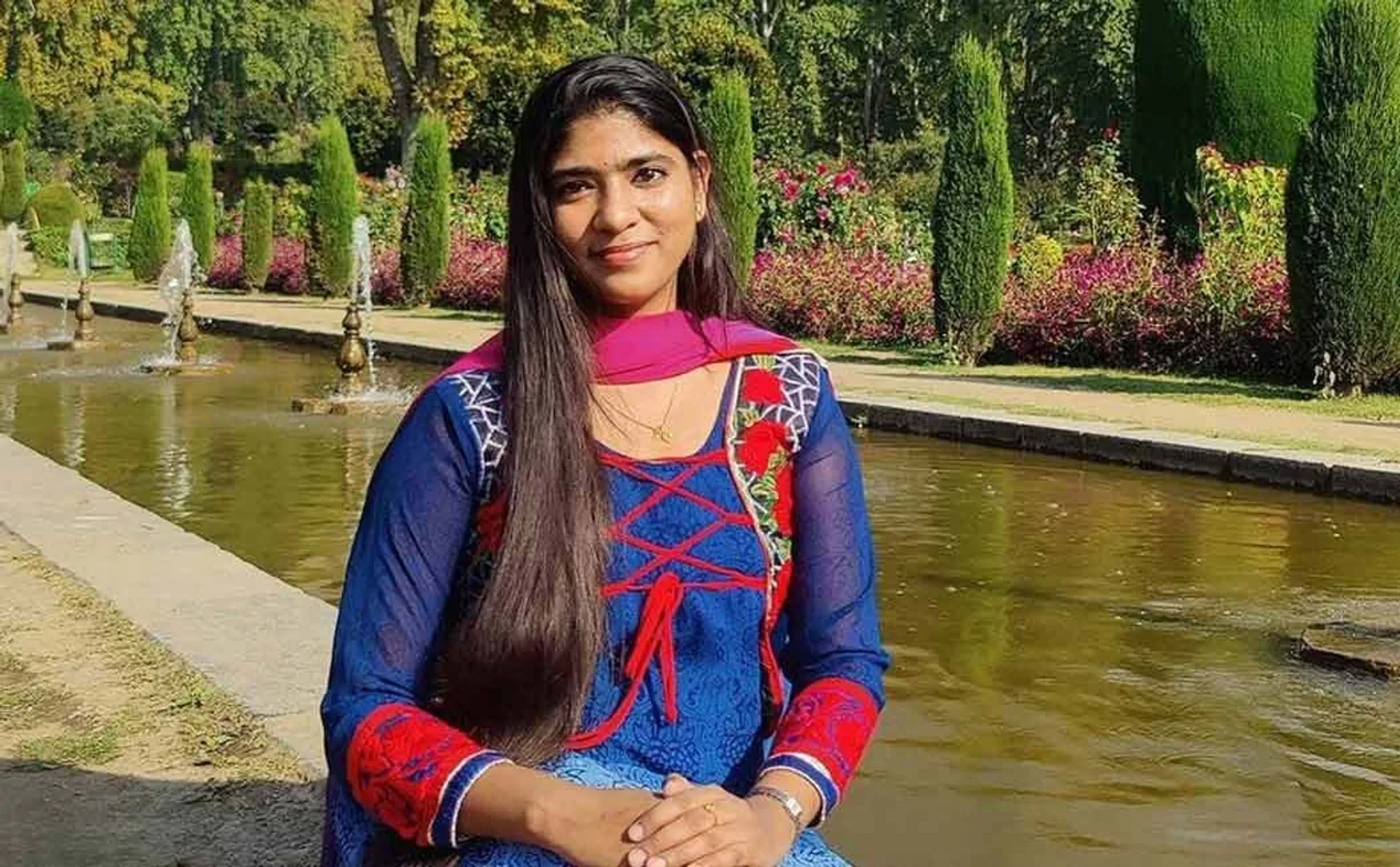 Sisters from the same family succeed in civil service exam