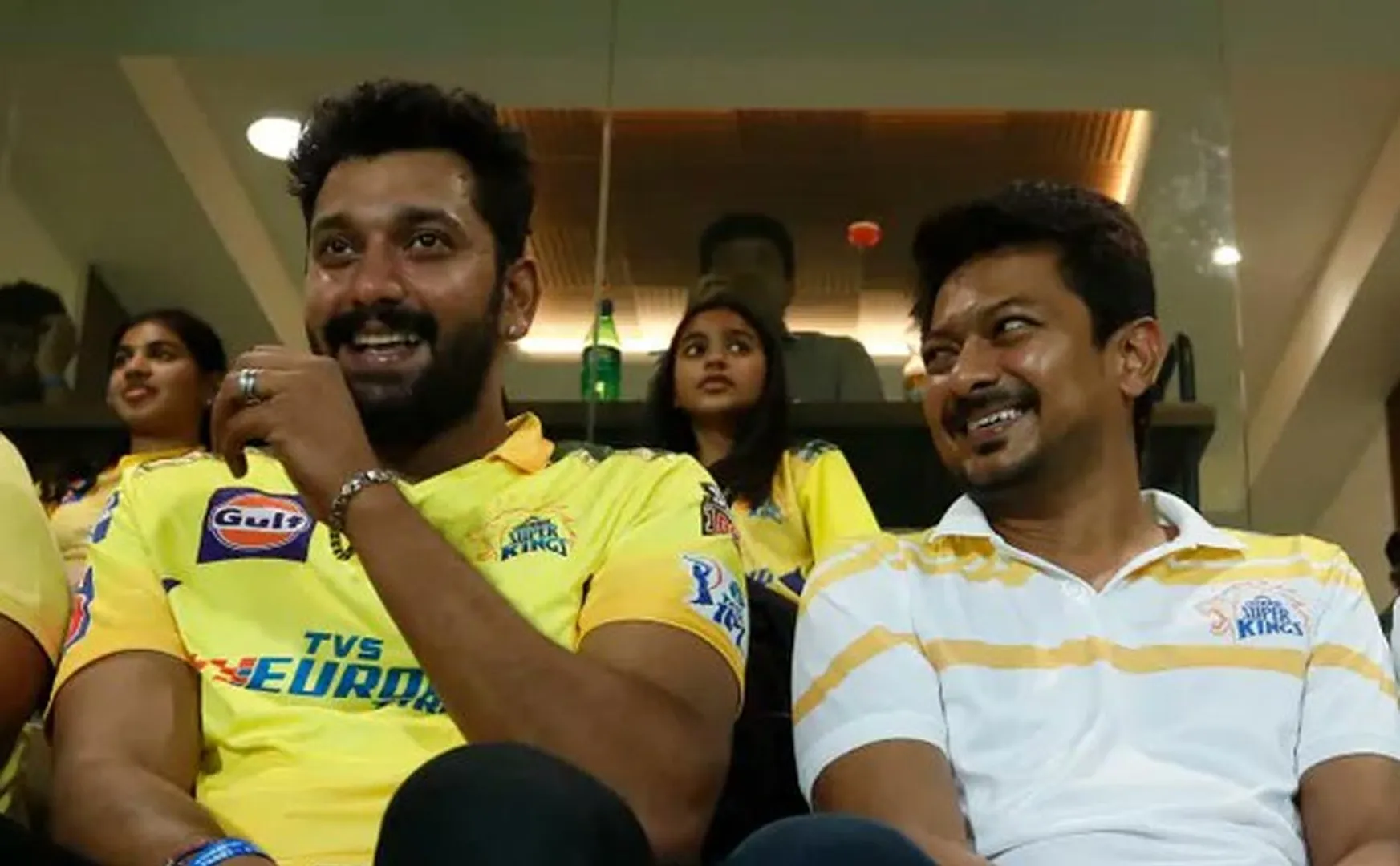 arulnithi udhayanidhi photo viral on internet