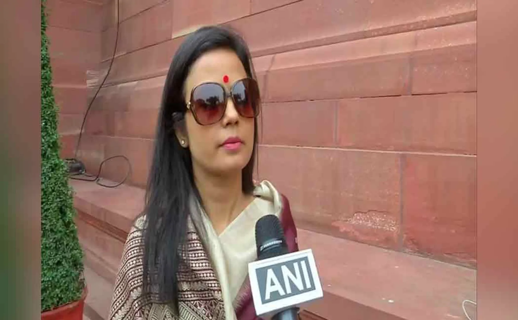 mahua moitra tweet central vista opening ceremony related