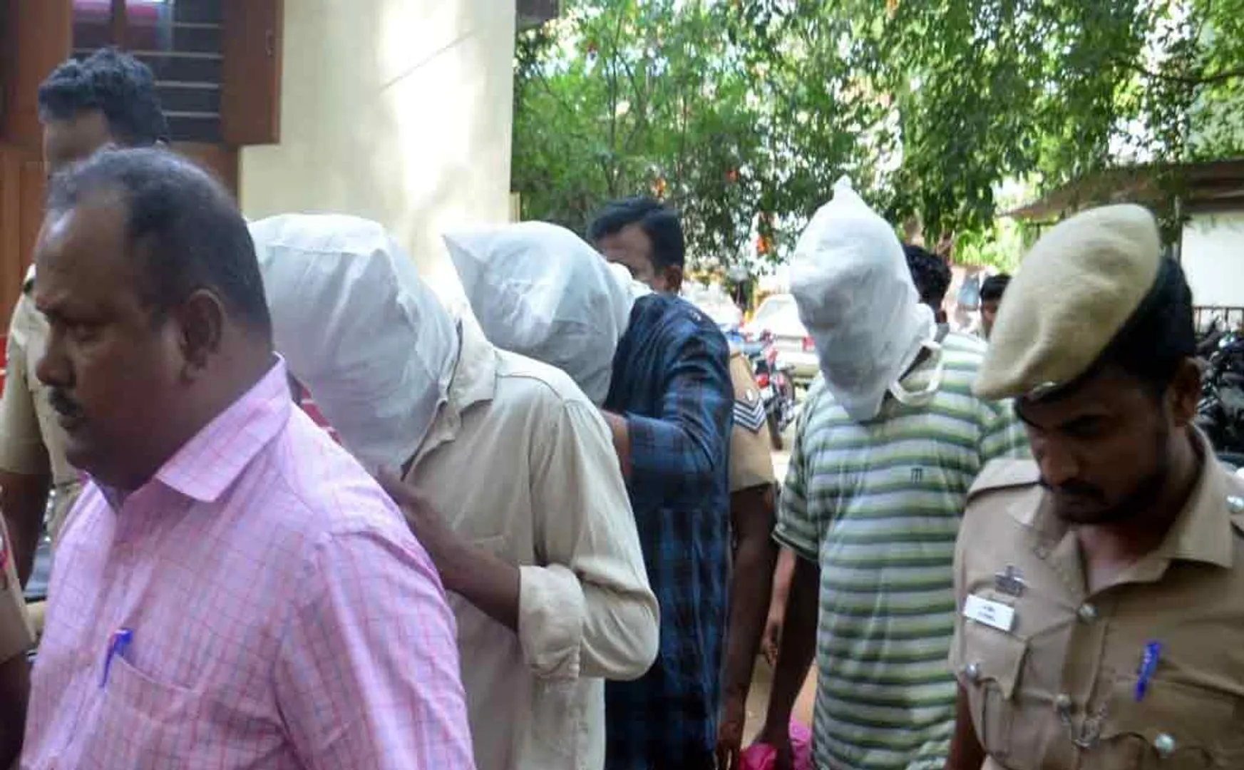 erode veerappanchatram tasmac bar nearest incident  