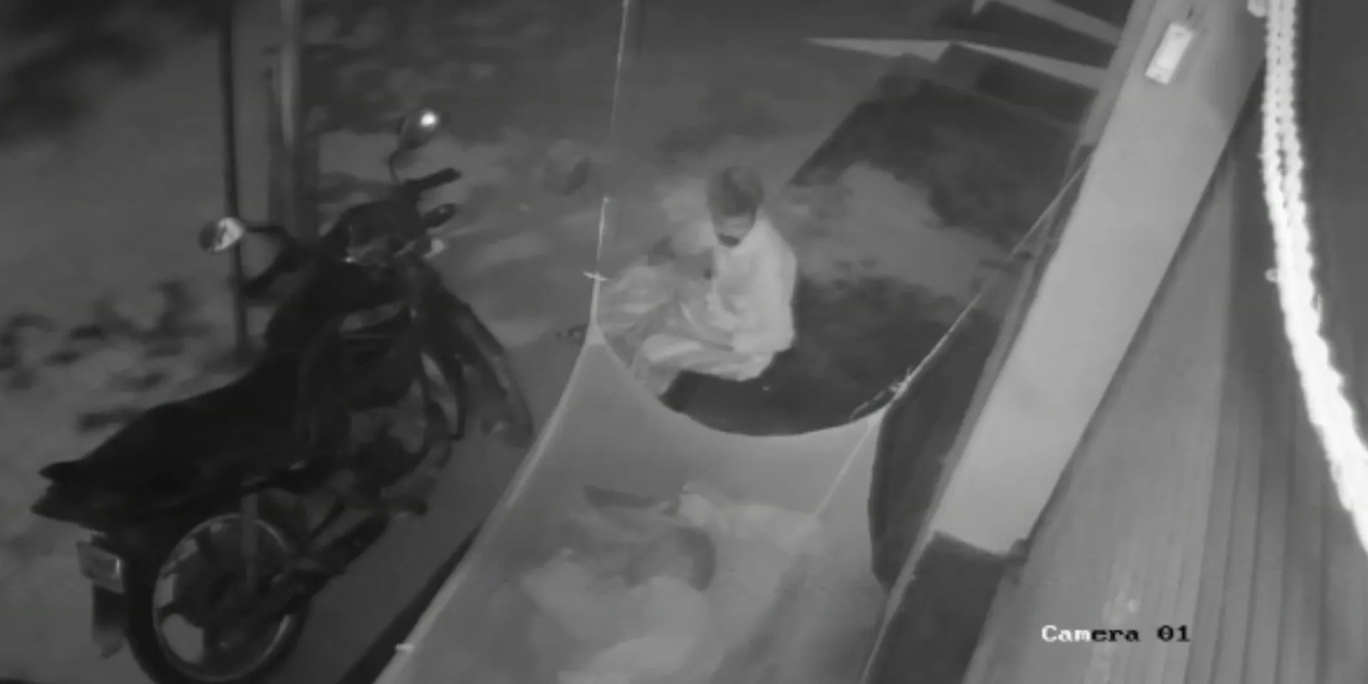 Attempt to attack night watchman by pouring petrol on him; The disturbing CCTV footage
