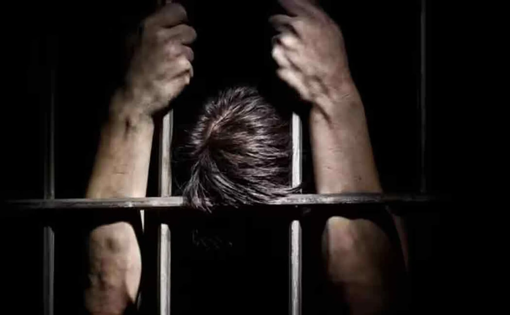 Placing banners without permission is punishable by imprisonment