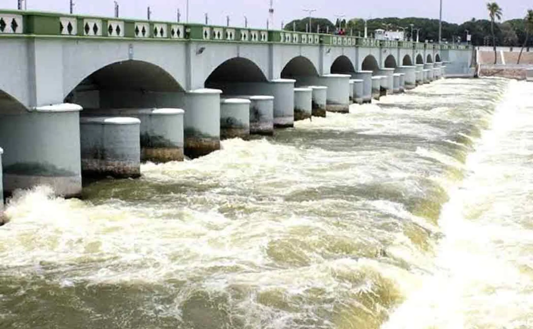mukkombu dam water opened for paddy cultivation in delta districts