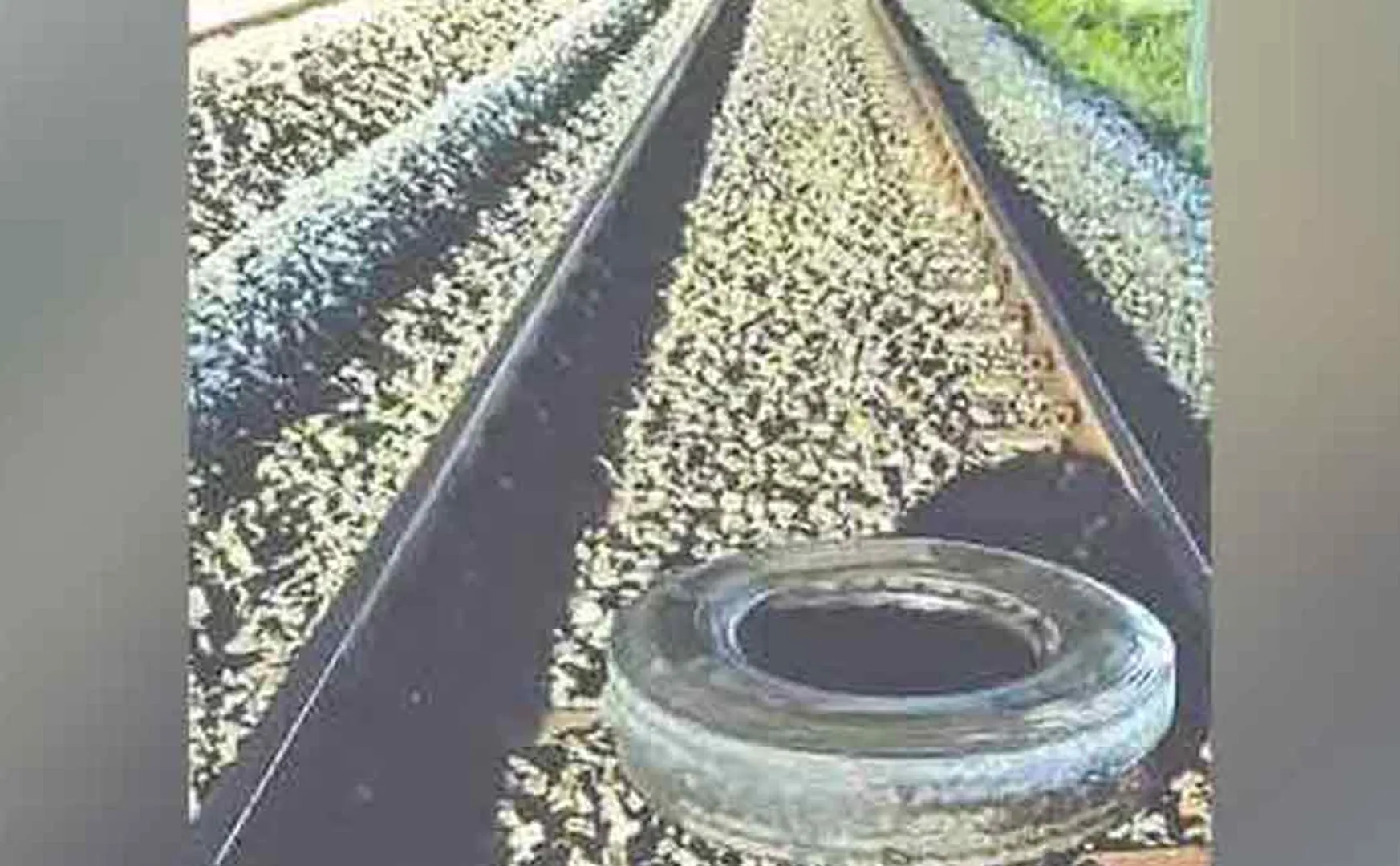 trichy railway track tyre incident three persons involved 