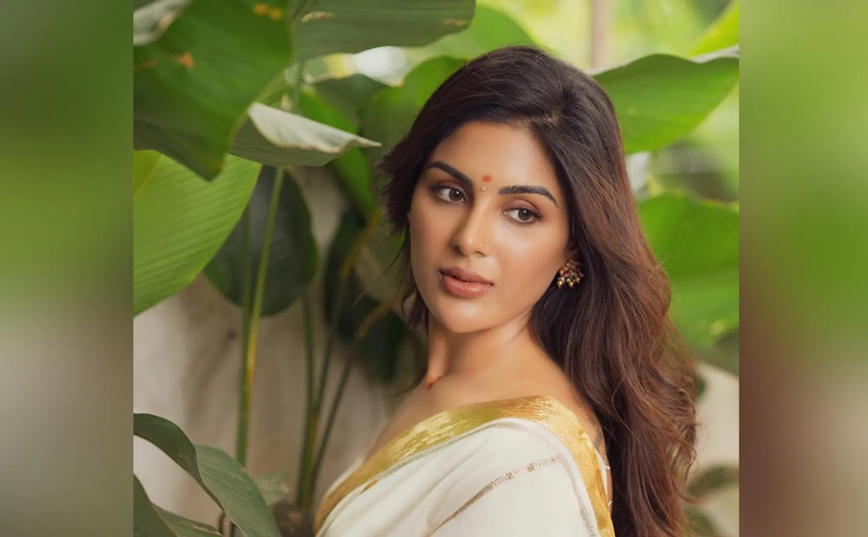 samyuktha to pair witha mahesh babu 