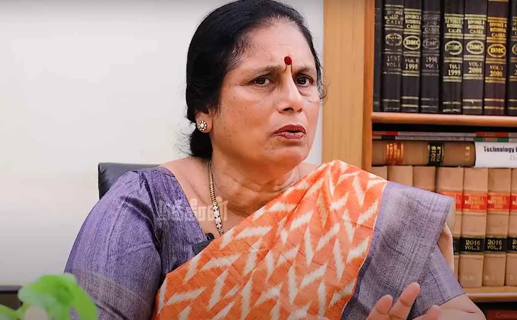 Advocate Santhakumari's Valakku En - 23