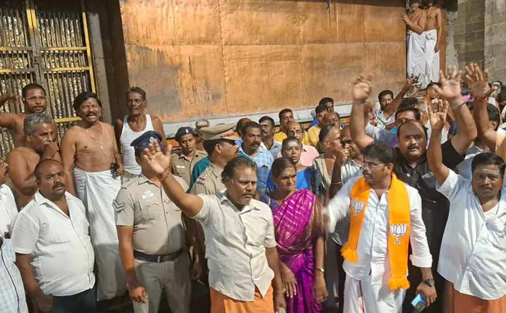 chidambram ganagasabai issue against for bjp