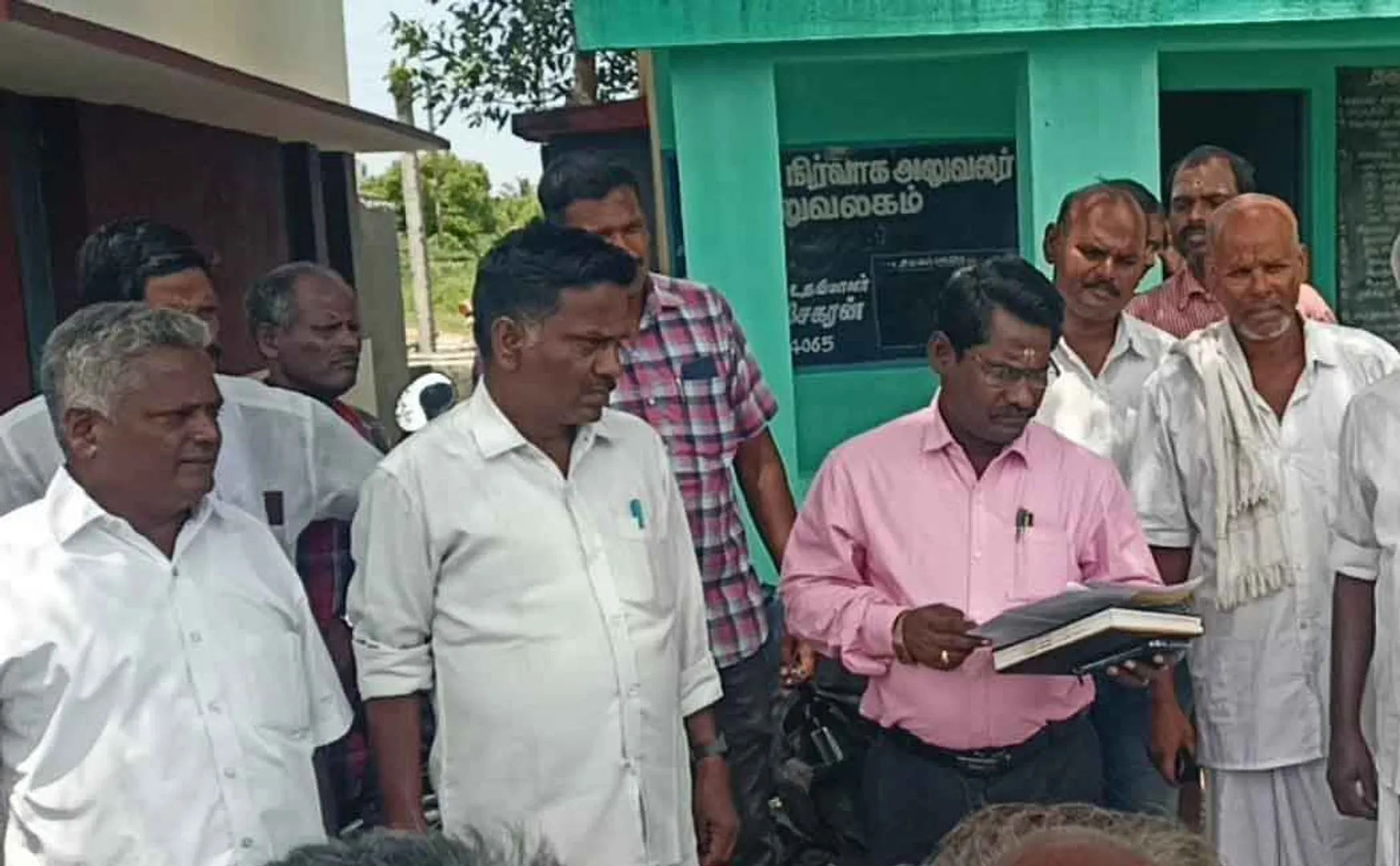 Work done to build the tunnel; People who stopped  