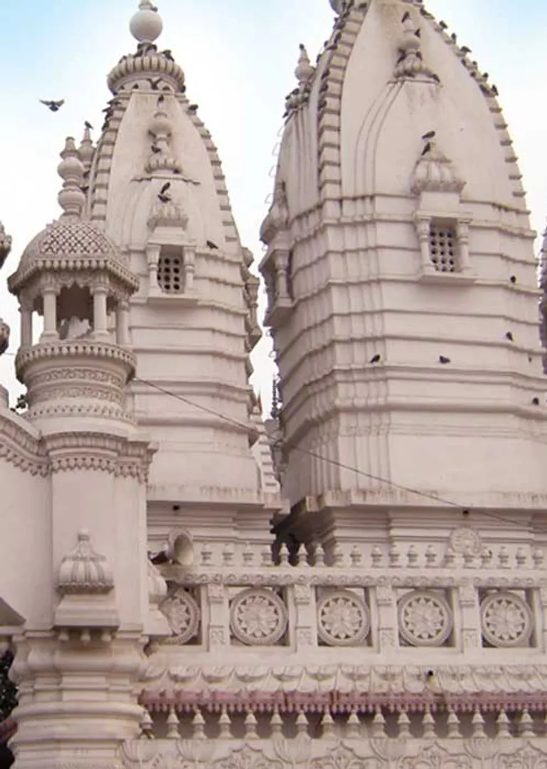 /idhalgal/om/sikri-mata-mandir