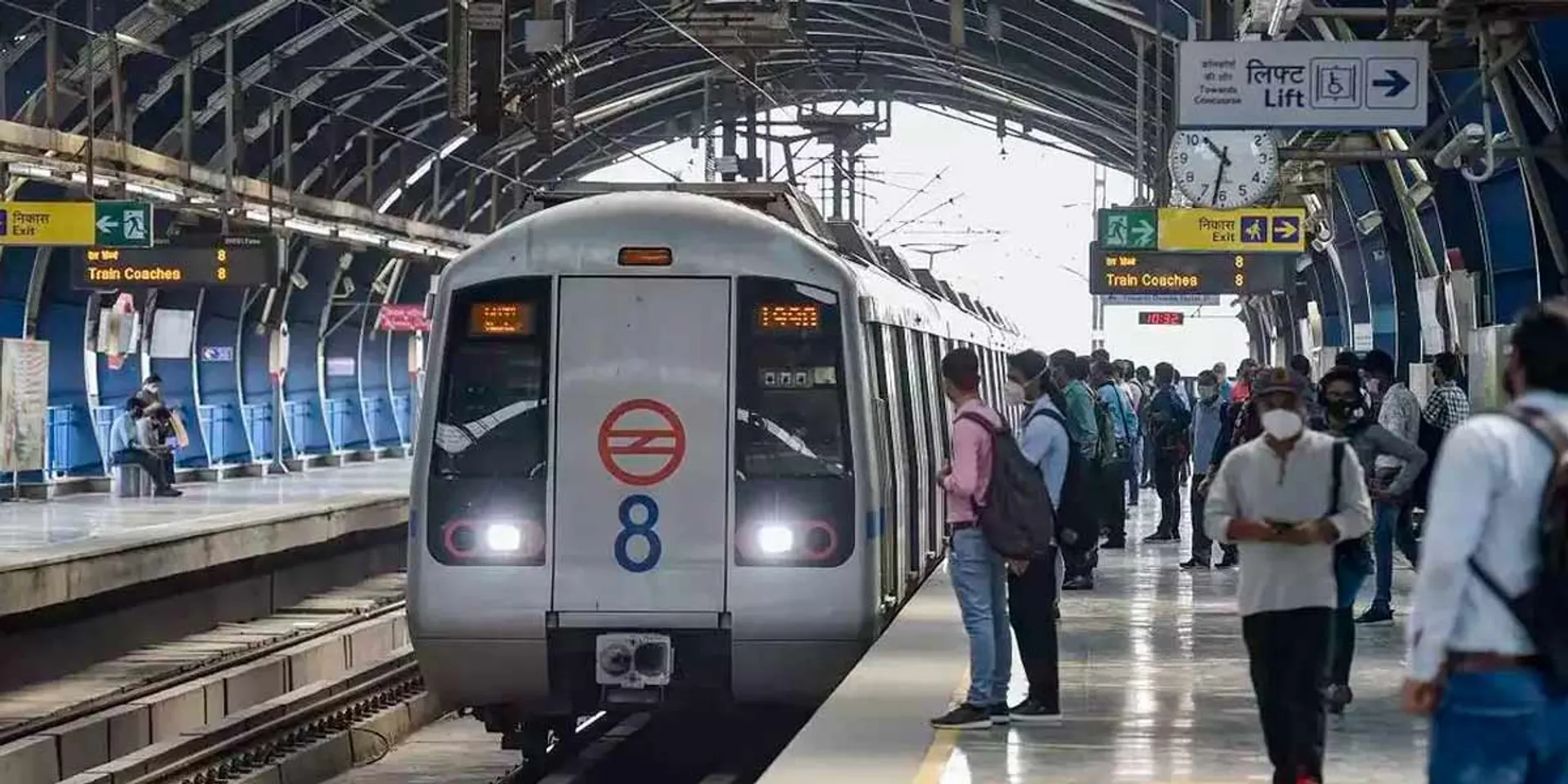 Liquor allowed in Metro; Delhi Govt gave conditional approval