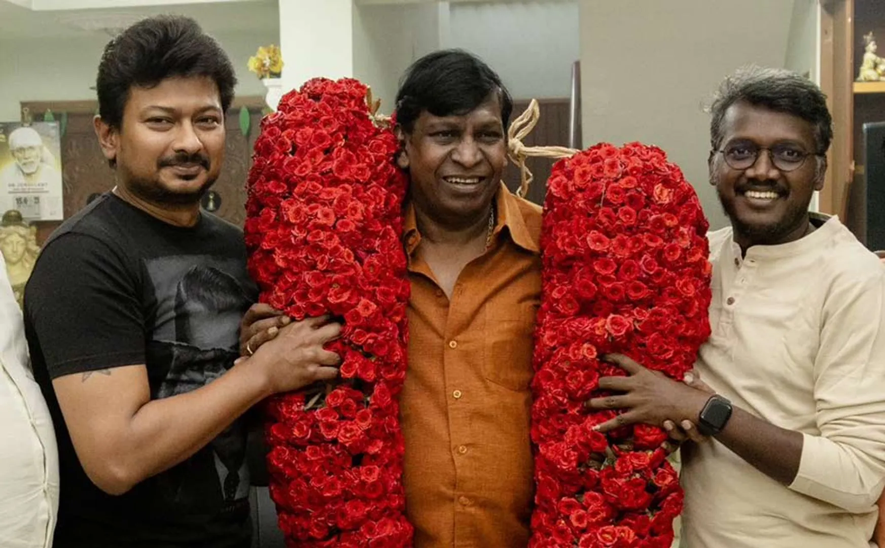 udhayanidhi and maamannan team meets vadivelu 