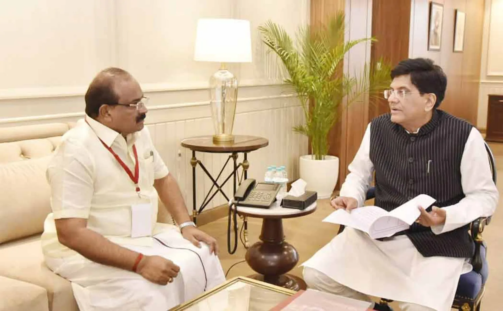 Minister Chakrapani has insisted  70 thousand metric tons of rice should be provided to TamilNadu