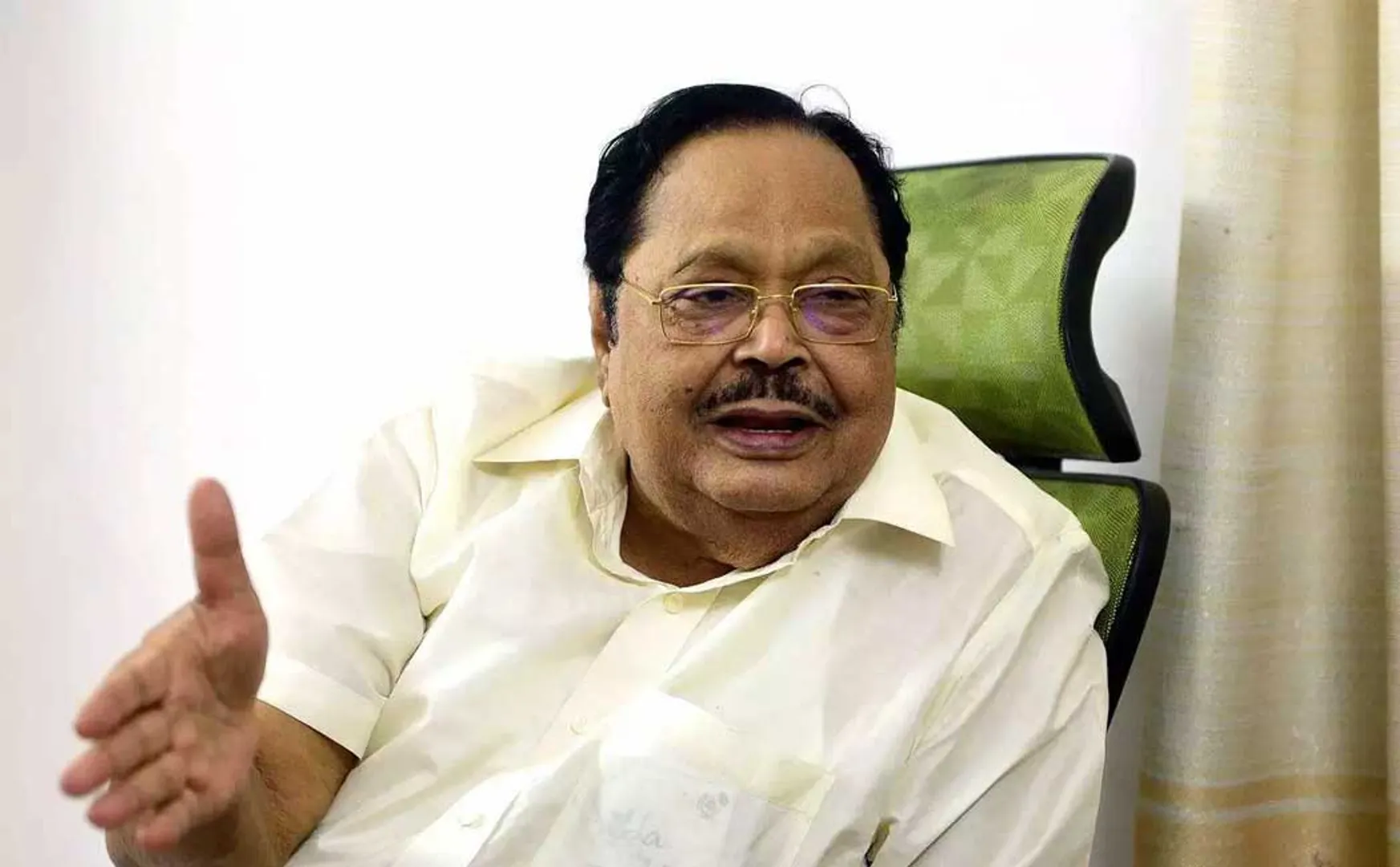 Minister Duraimurugan has said that  Karnataka government cannot build a dam in Meghaduta
