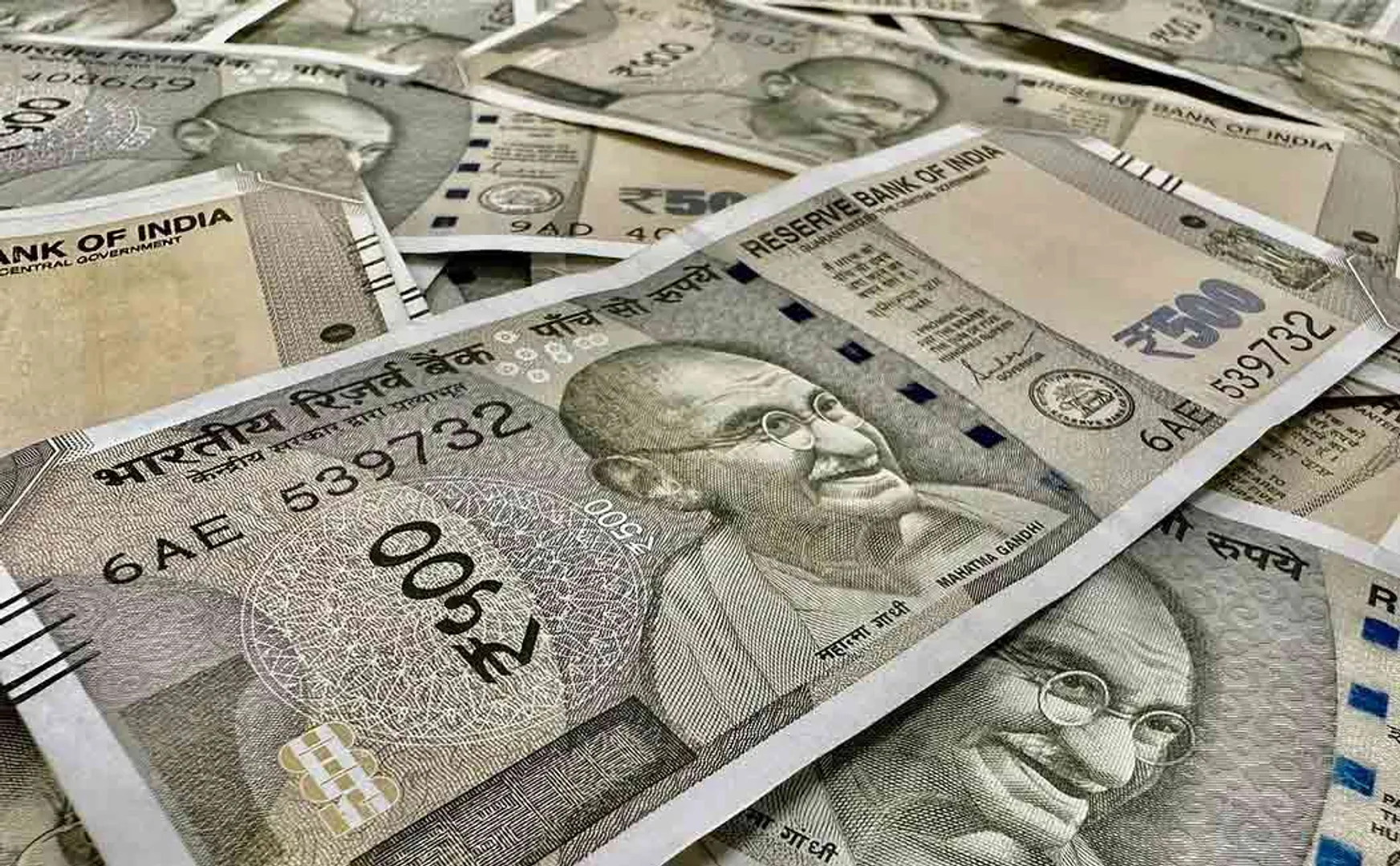 Extortion of Rs. 90 lakhs in a sophisticated manner; Accumulating praise for the police who arrested 6 people!