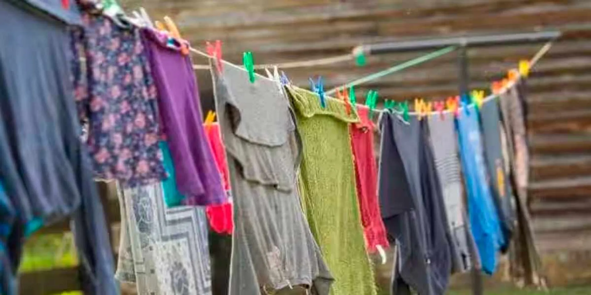 Woman drying clothes lost their live due to electric shock