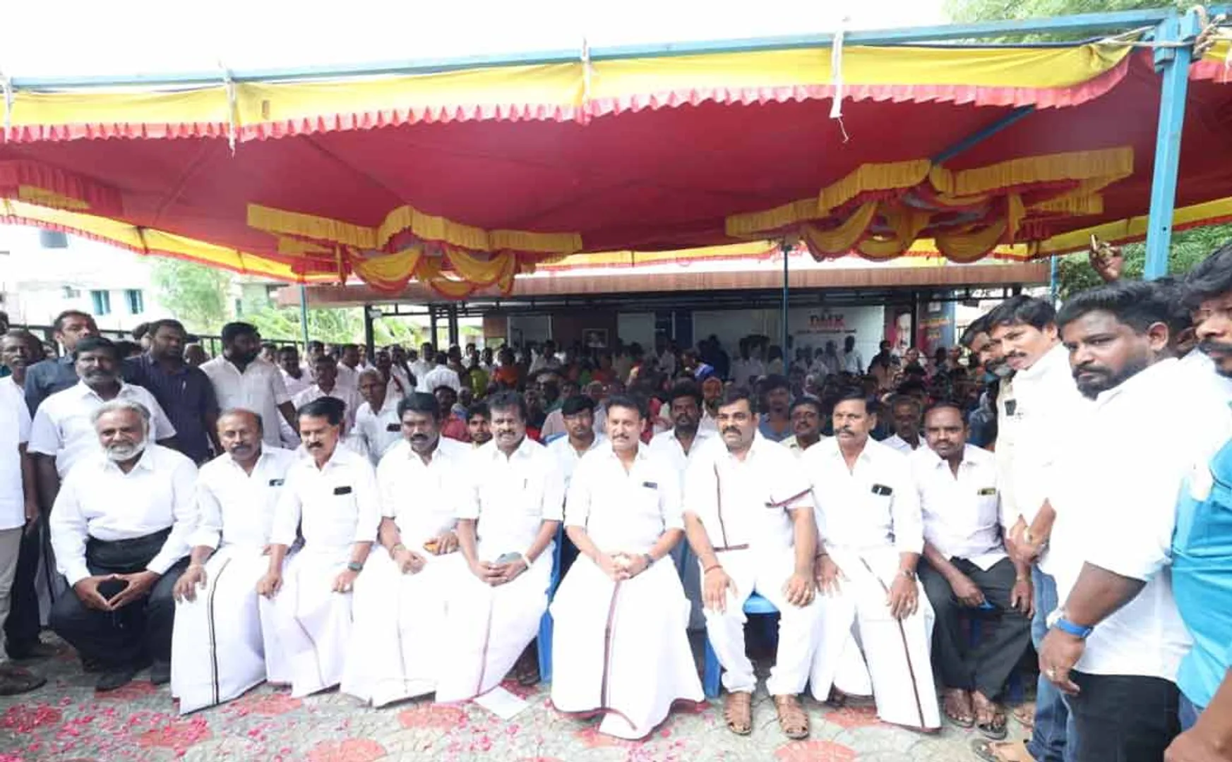 More than 100 BJP members joined DMK