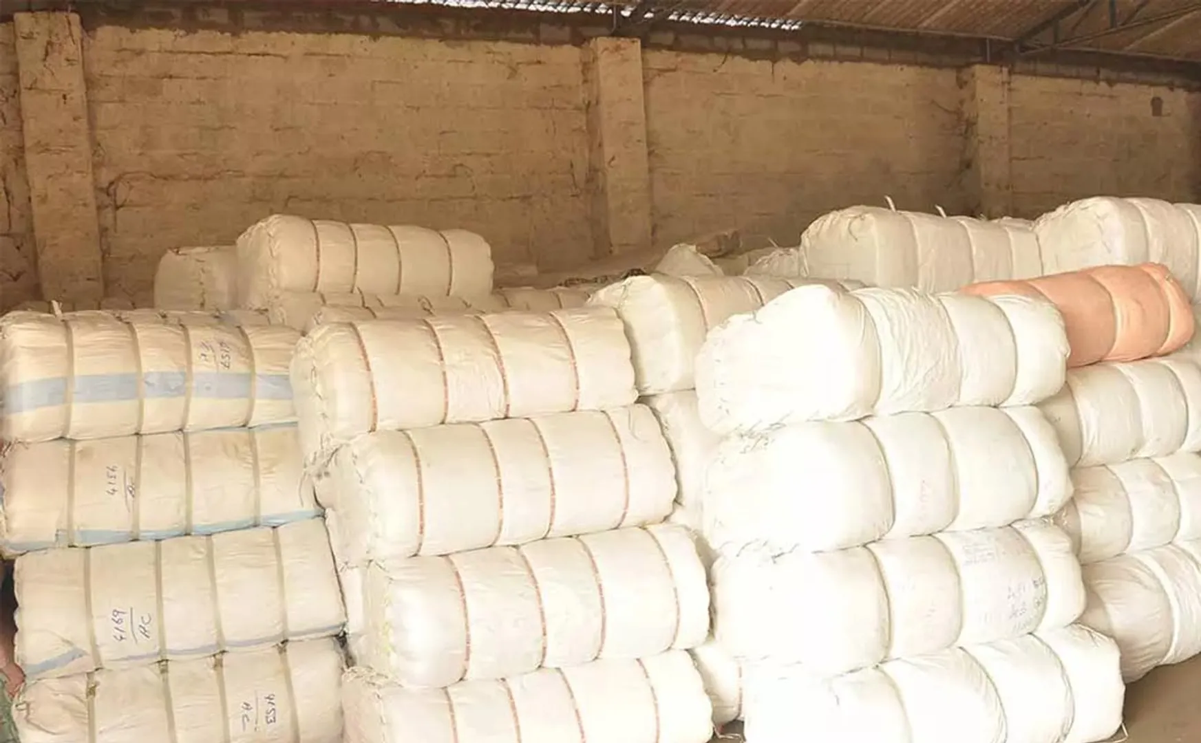  struggle continues for 7th day, goods worth Rs 600 crore stuck in godown