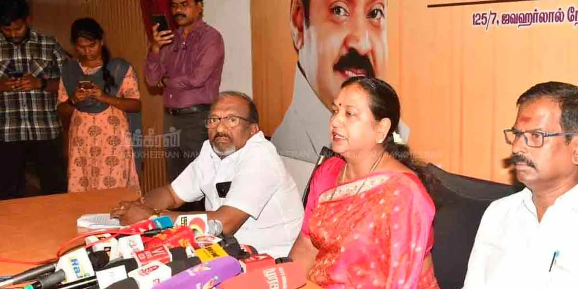 'Those who want to be like Vijayakanth will have bad consequences' - Premalatha Vijayakanth's opinion