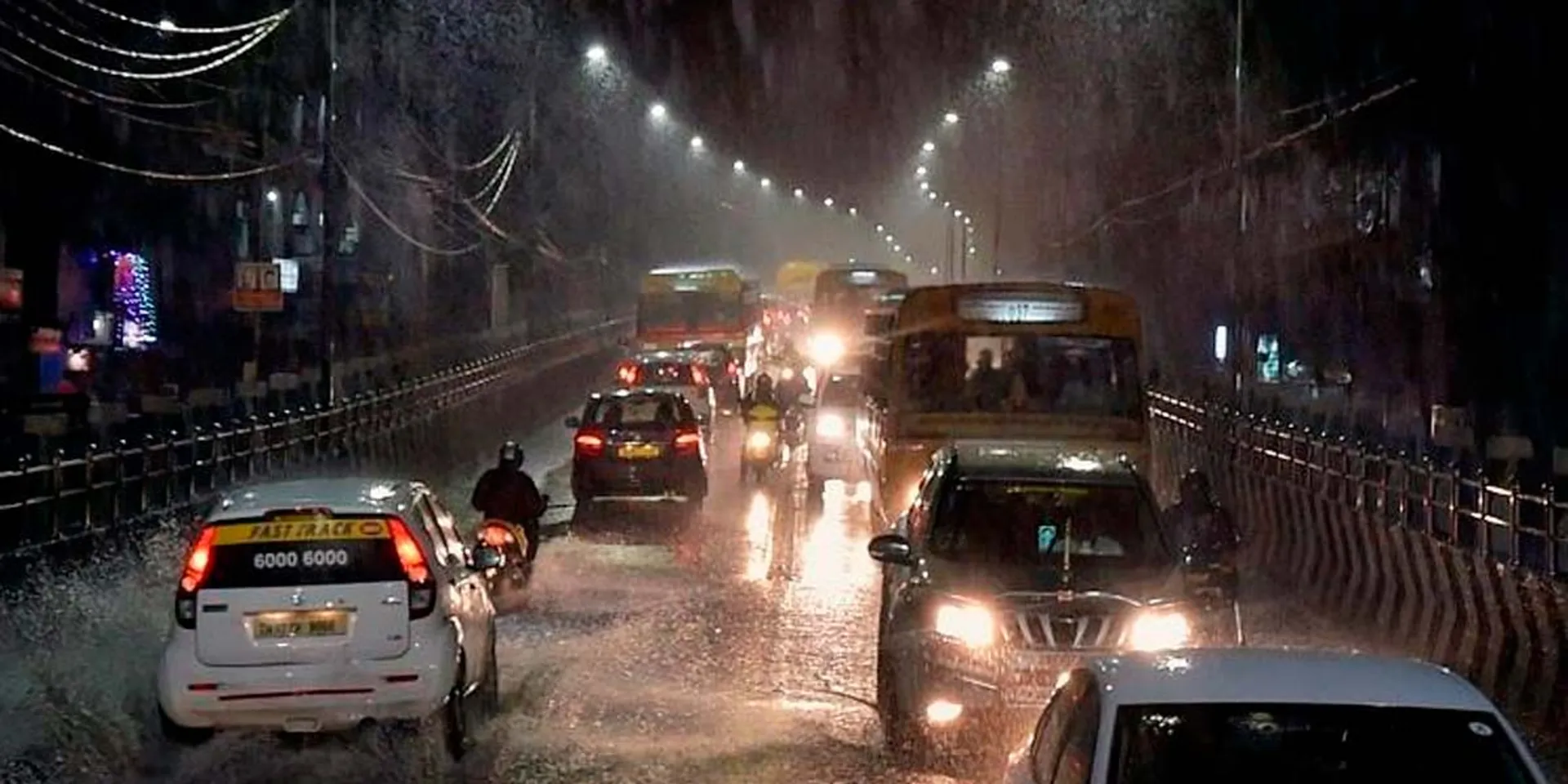 Heavy rain in many places in Chennai