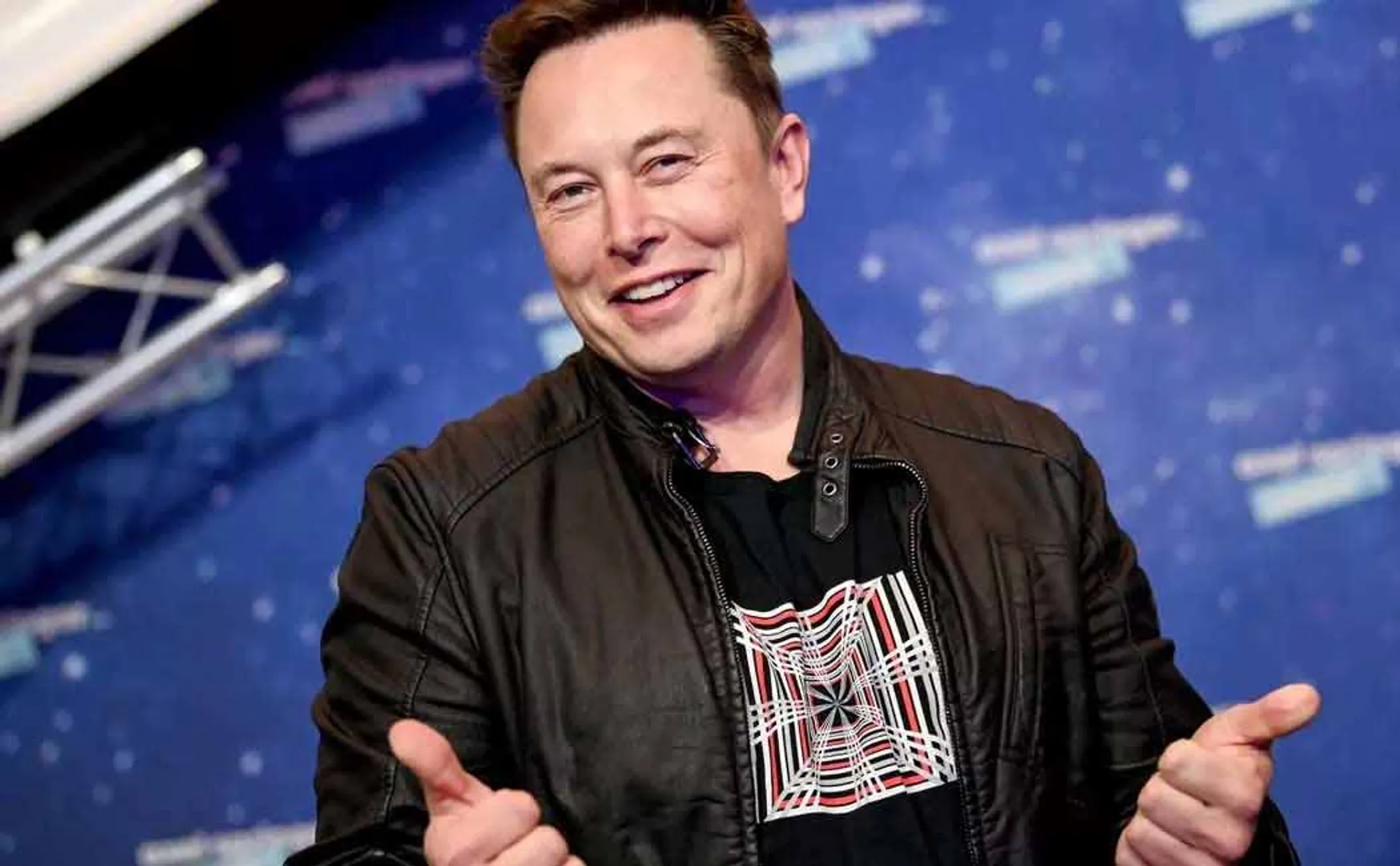 Elon Musk changed the Twitter logo!