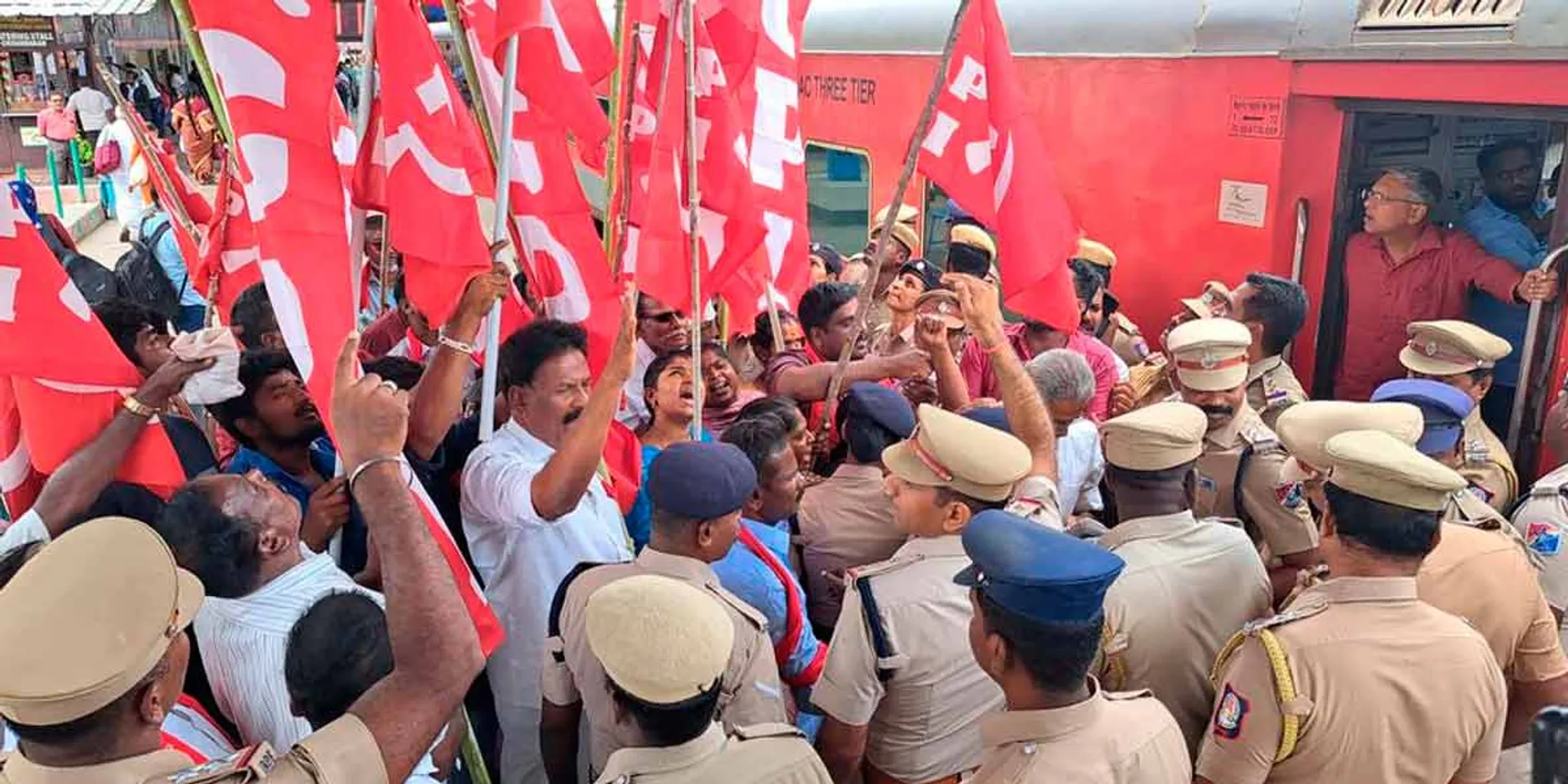 Manipur brutality; Communist Party members who came to protest against the ban were arrested