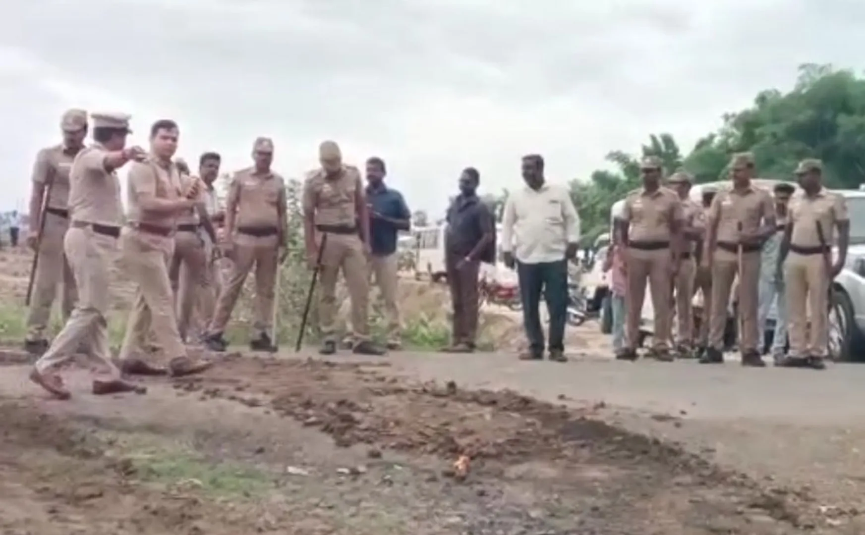 tension as hundreds policemen deployed villages to acquire land NLC