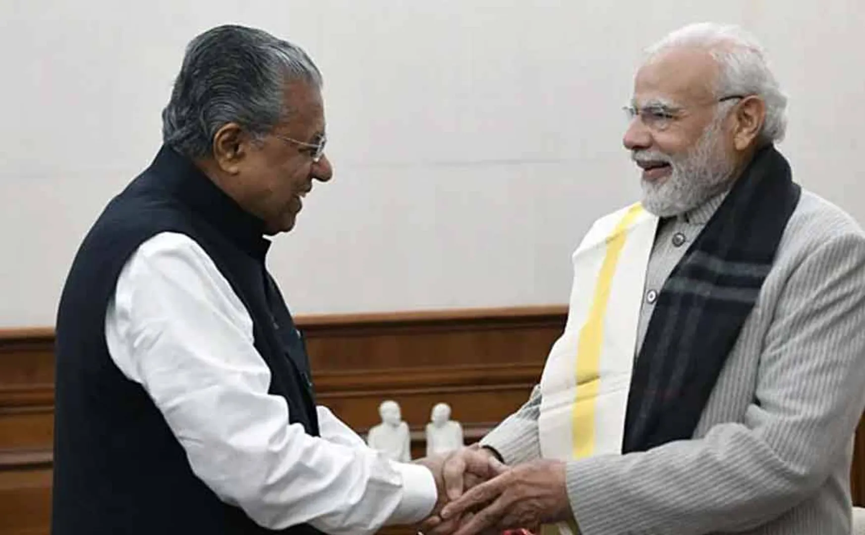 Notice against Pinarayi Vijayan, Modi