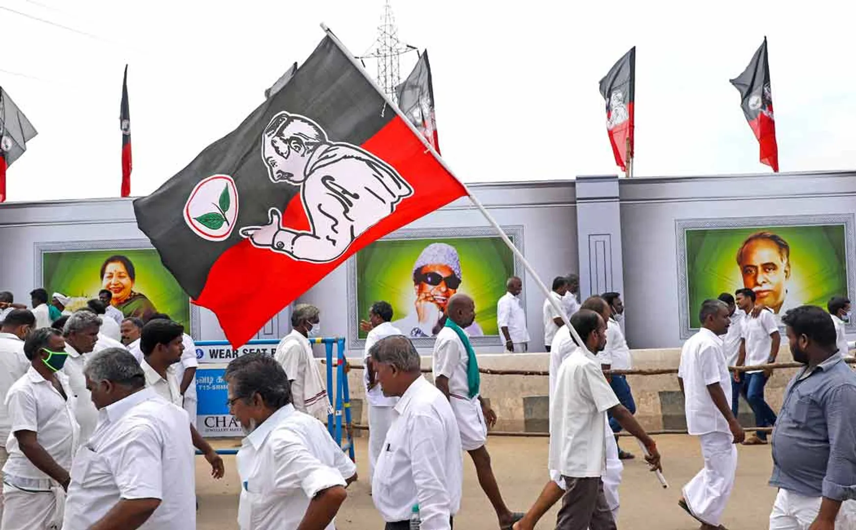AIADMK union leader husband threatens rural development office workers