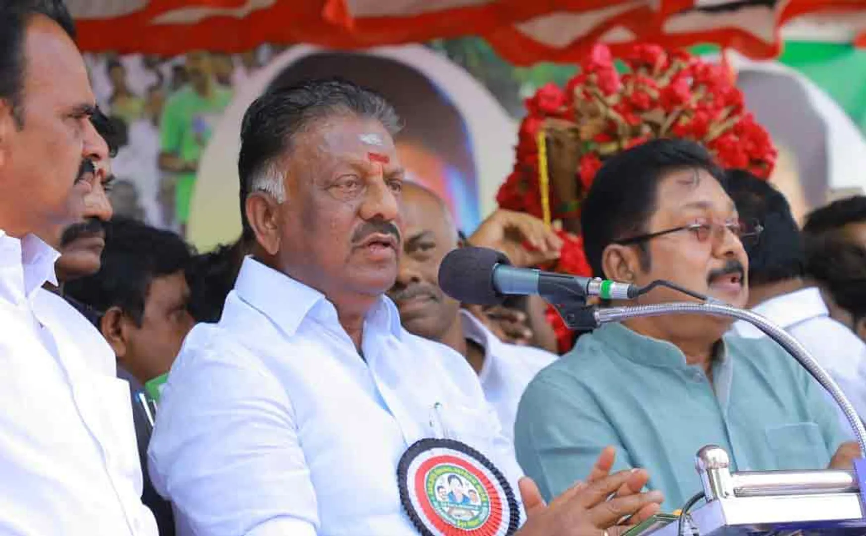 OPS And TTV Dinakaran kodanadu case 