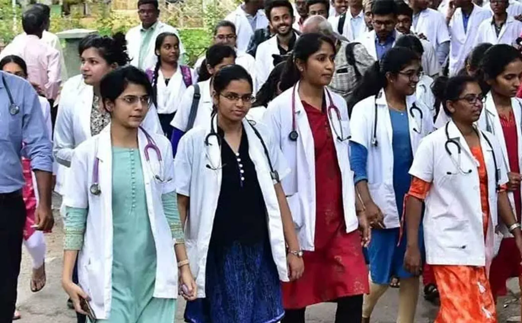 7.5 percent quota should not be charged to medical students