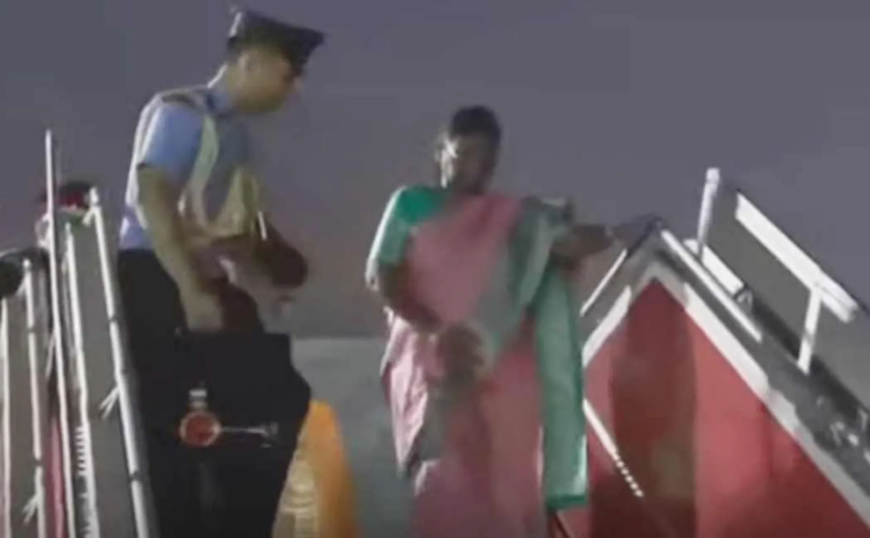 President visit to Chennai Welcome by the Chief Minister