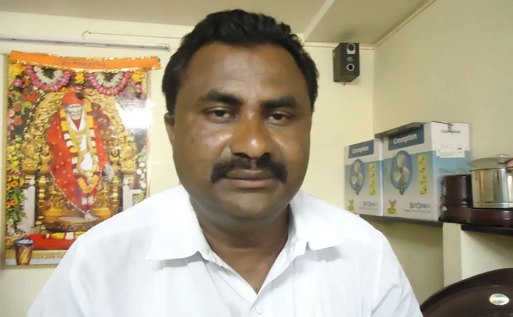 Jayalalitha car driver Kanagaraj brother suddenly had chest pain