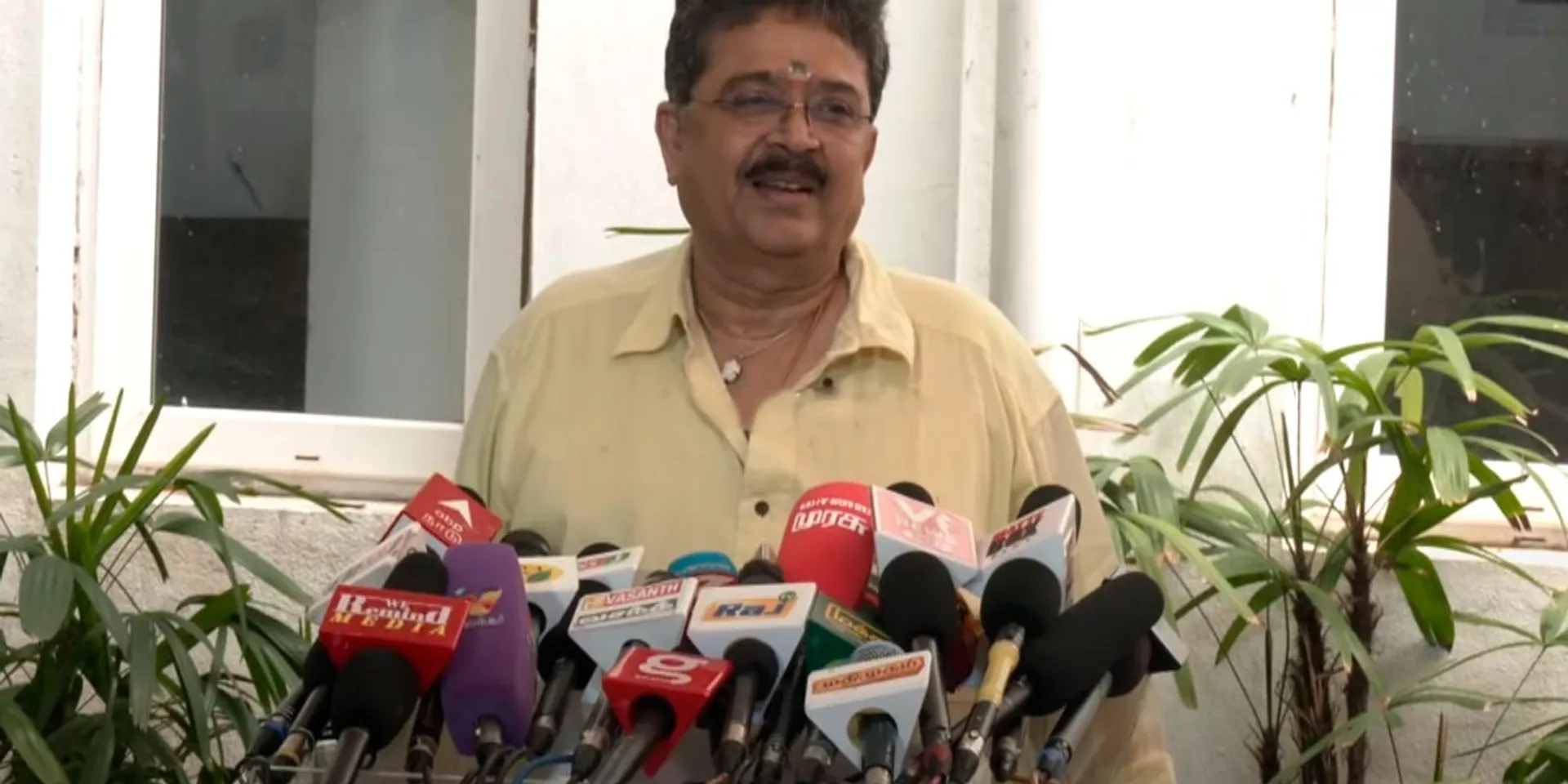 "Modi is my friend of 10 years; He will come to power with majority''-SV Shekhar interview
