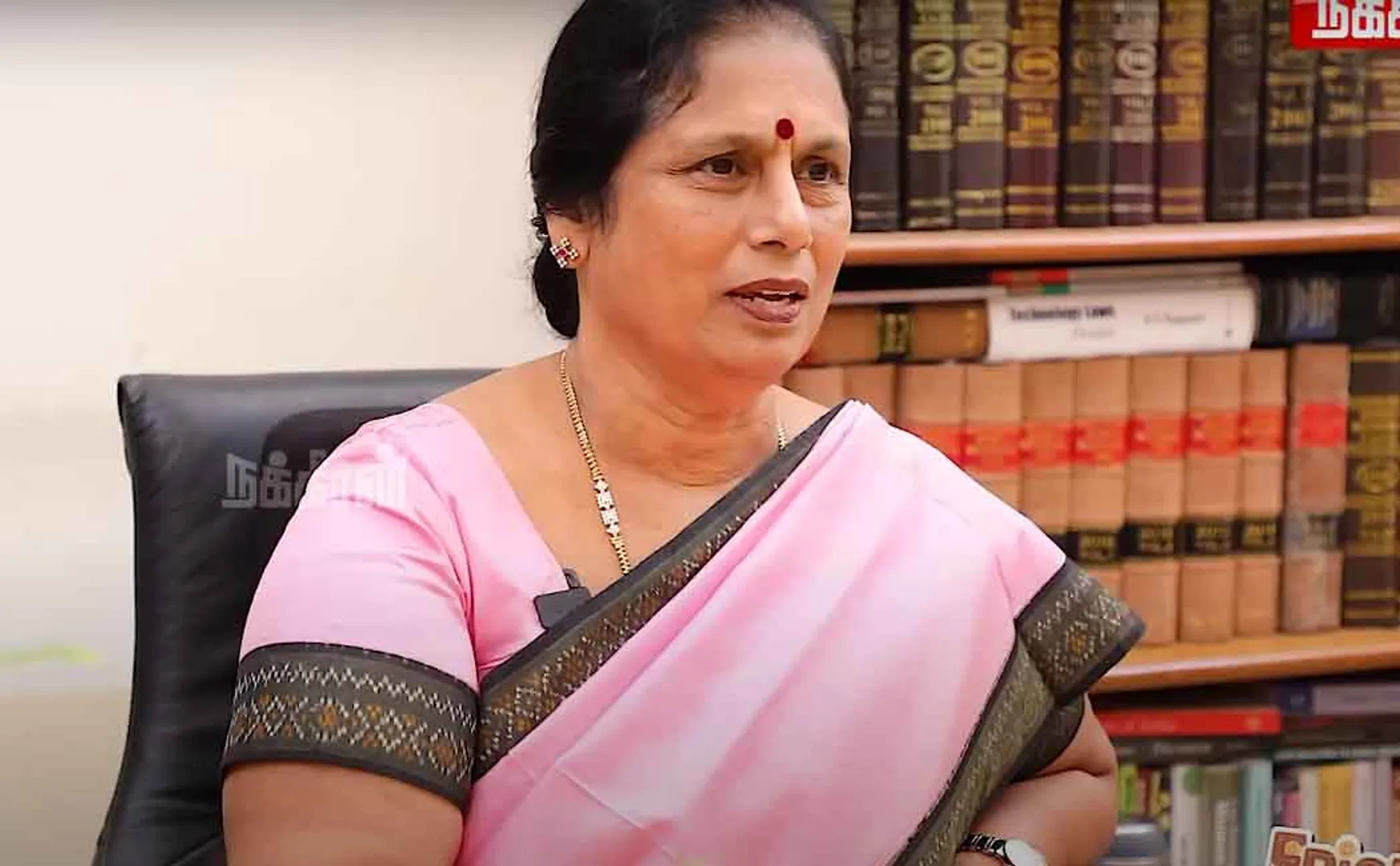 advocate-santhakumaris-valakku-en-30