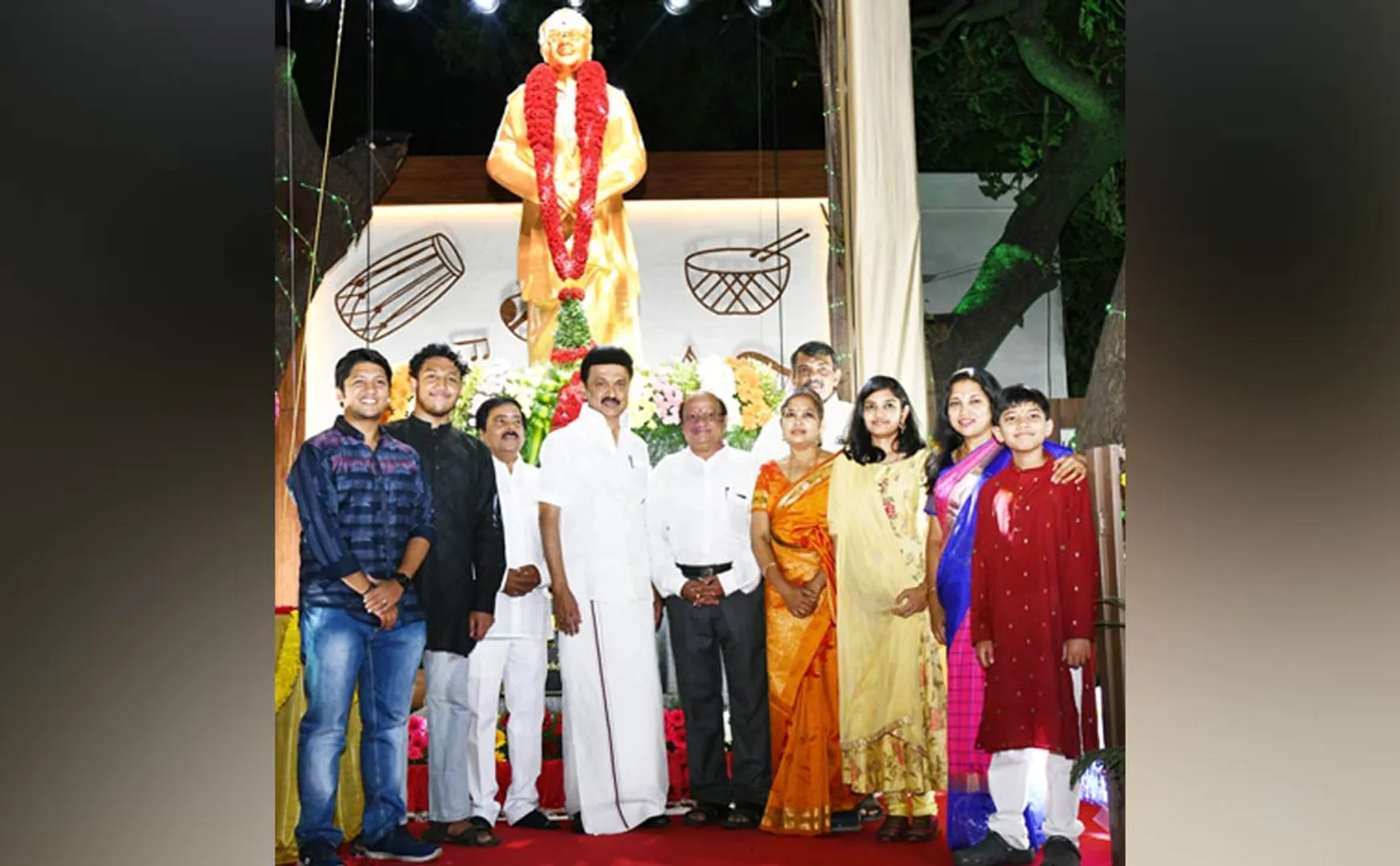 Singer T.M.S. Chief Minister inaugurated the statue