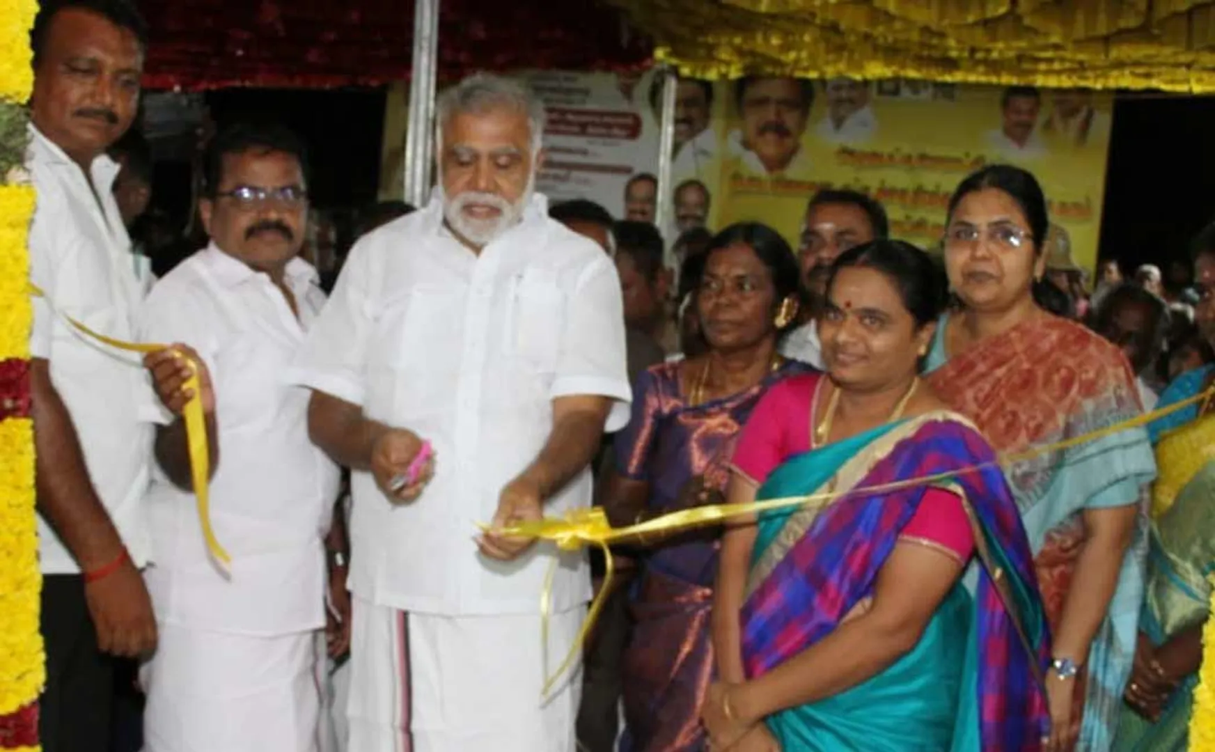 1000 rupees for the house wifeof the family says Minister I.Periyasamy